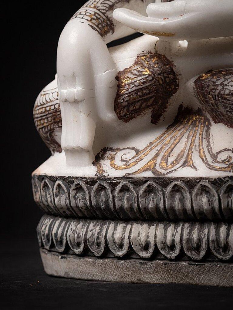 Old Marble Crowned Buddha Statue from Burma For Sale 5