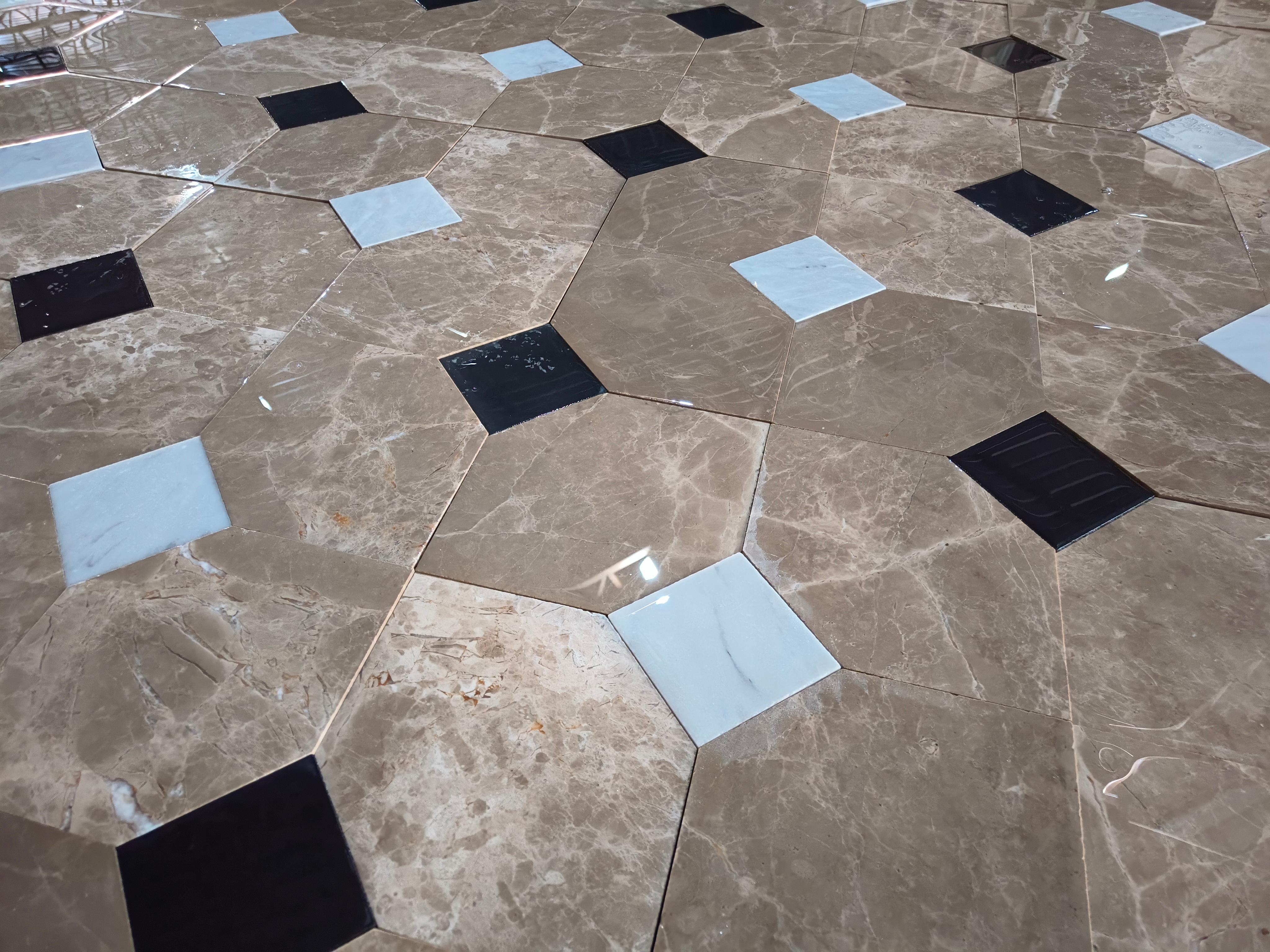 This old marble flooring is an Italian luxury reclaimed tile from the early 1900’s. All our exclusively showcased lines of tile are salvaged from ancient noble homes, large Mediterranean villas, vintage mansions and antique chateaux throughout