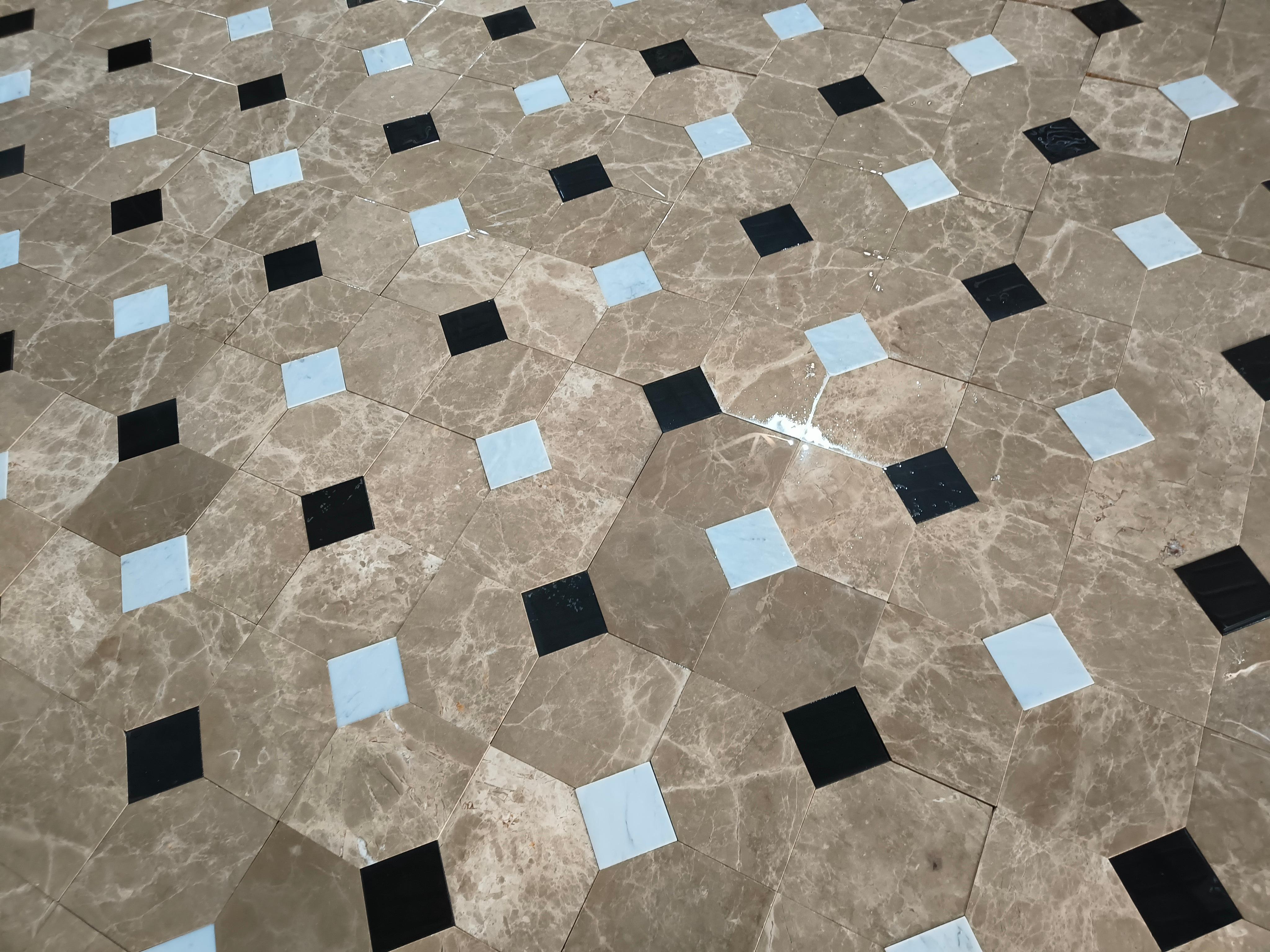 Old Marble Flooring Tile Reclaimed Italian Carrara Antique Checkerboard floor In Distressed Condition For Sale In Costa Mesa, CA