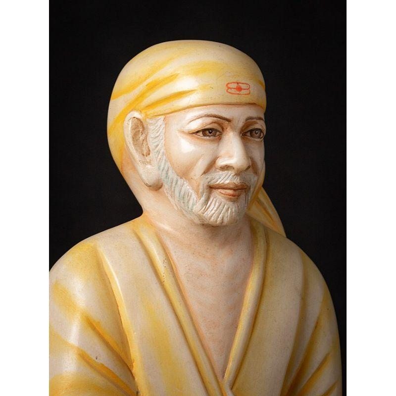 Sai Baba-Statue aus altem Marmor aus Indien im Angebot 3