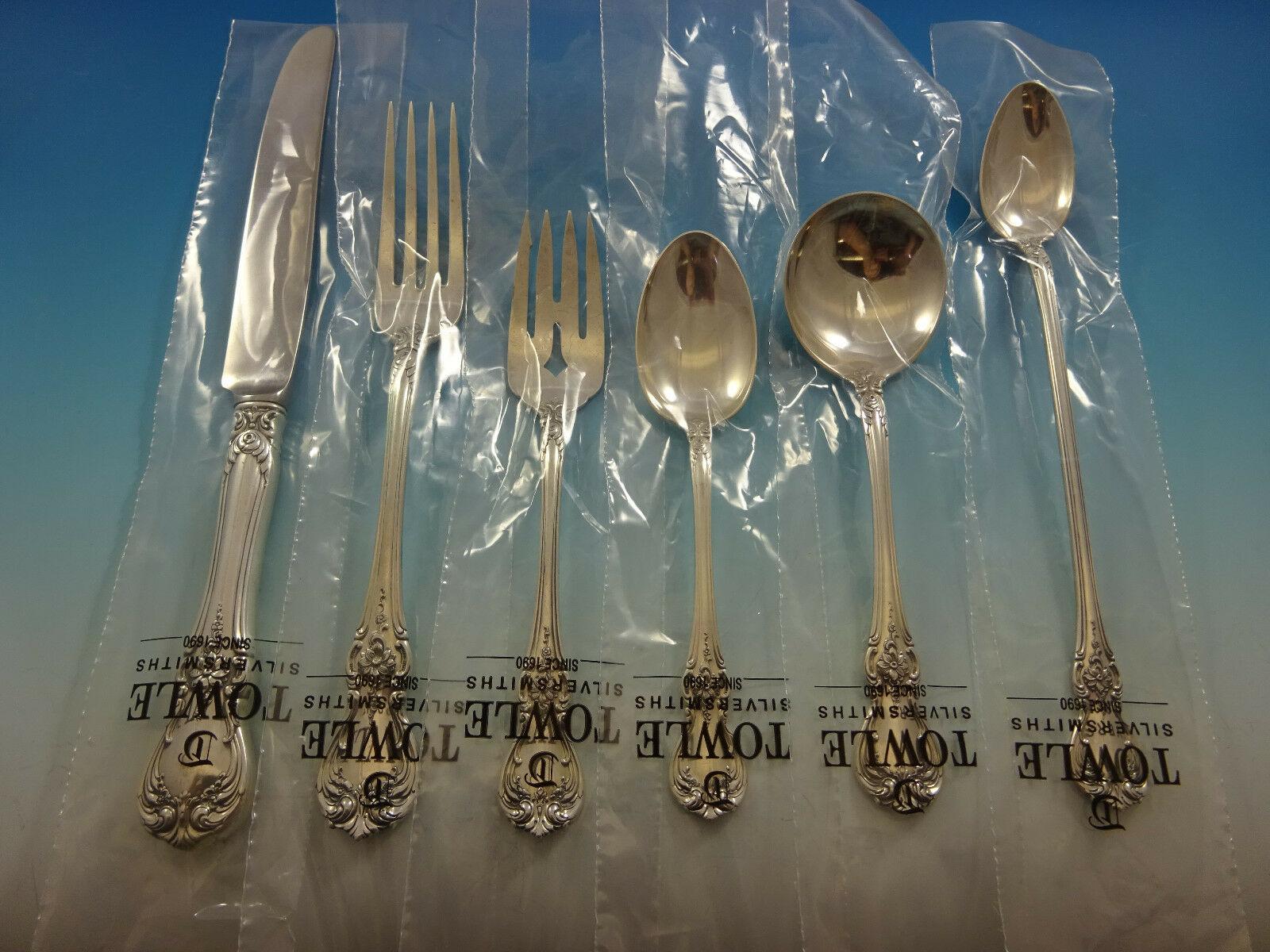 Old Master by Towle sterling silver dinner size flatware set, 55 pieces. This set includes:

8 dinner size knives, 9 5/8