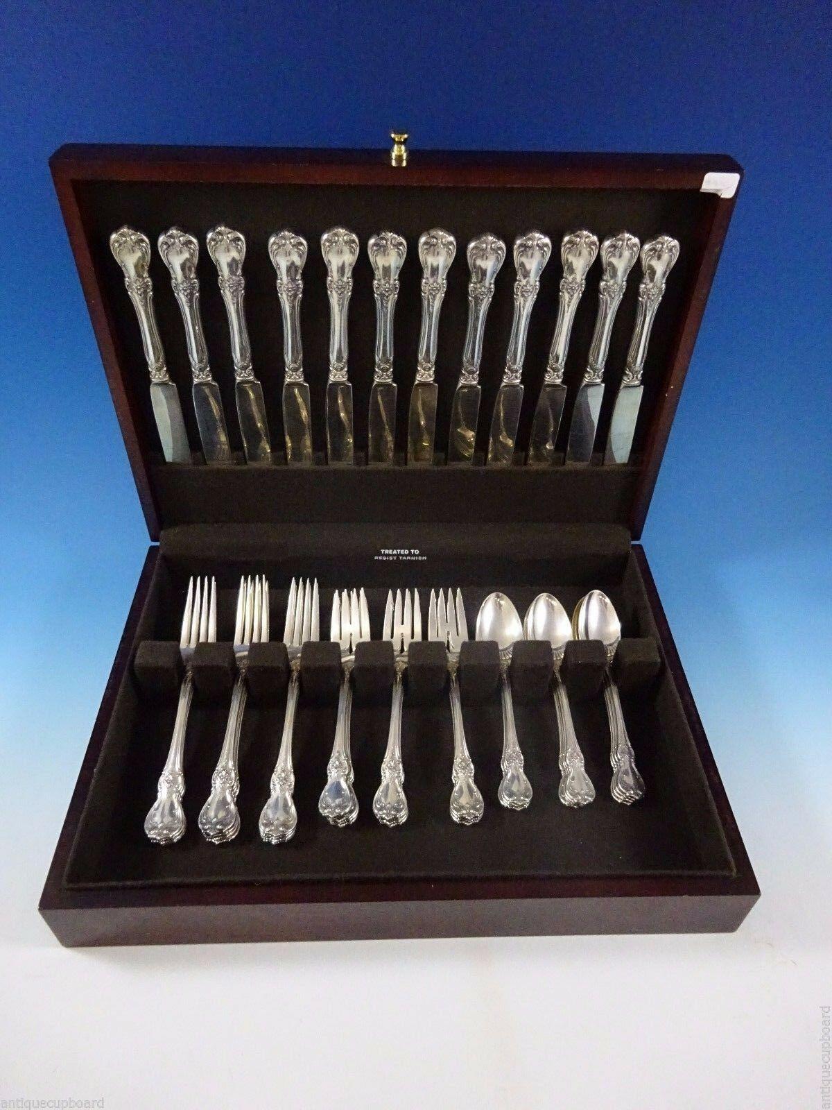 Old Master by Towle sterling silver flatware set, 48 pieces. This set includes:

12 knives, 8 3/4