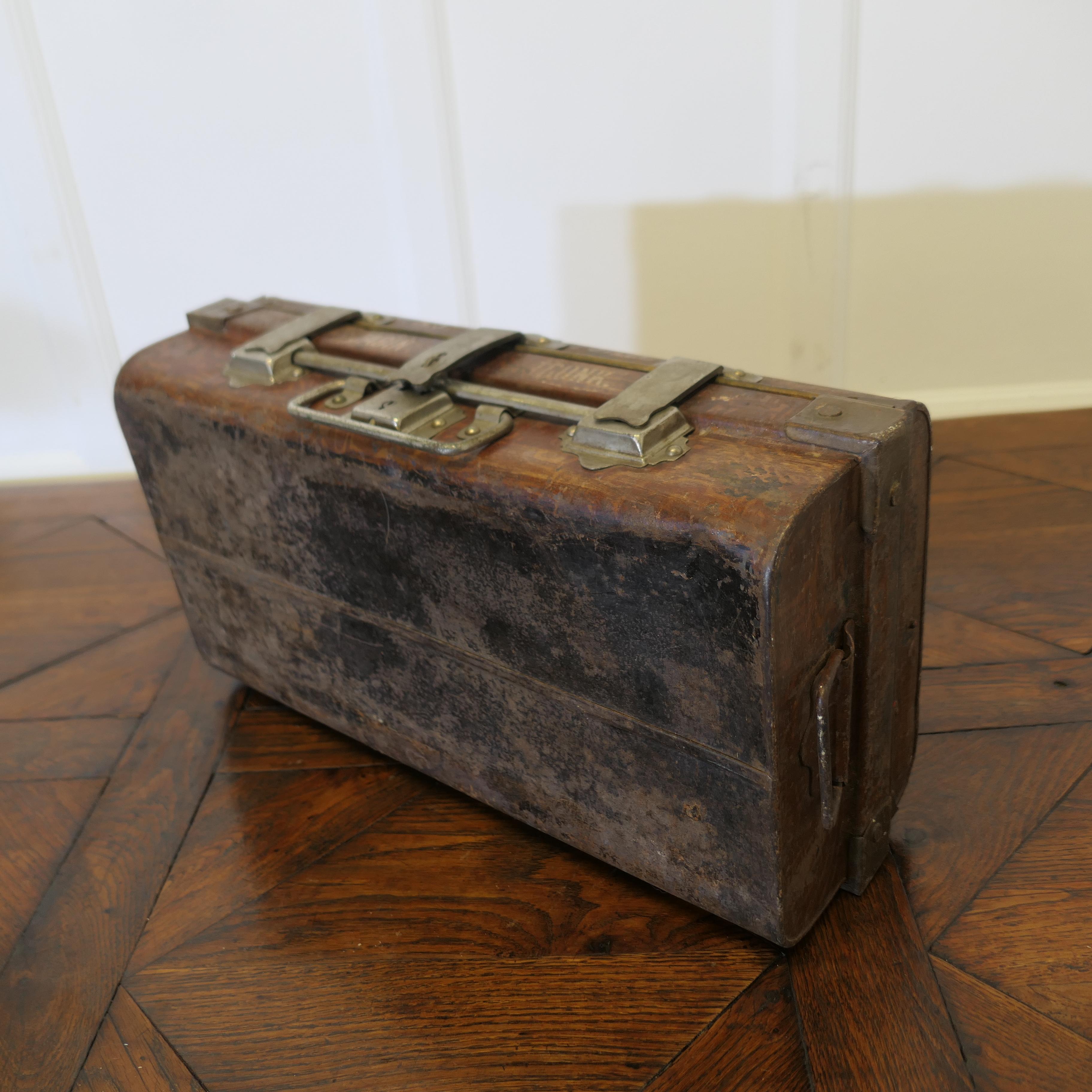 Old Metal (Best Steel) Travel Cabin Trunk, Hand Luggage, by T. WILKES & SONS For Sale 1