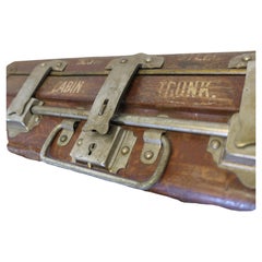 Reisekoffer-Koffer aus altem Metall (Bestem Stahl) von T. WILKES & SONS, Handgepäck, von T. WILKES & SONS