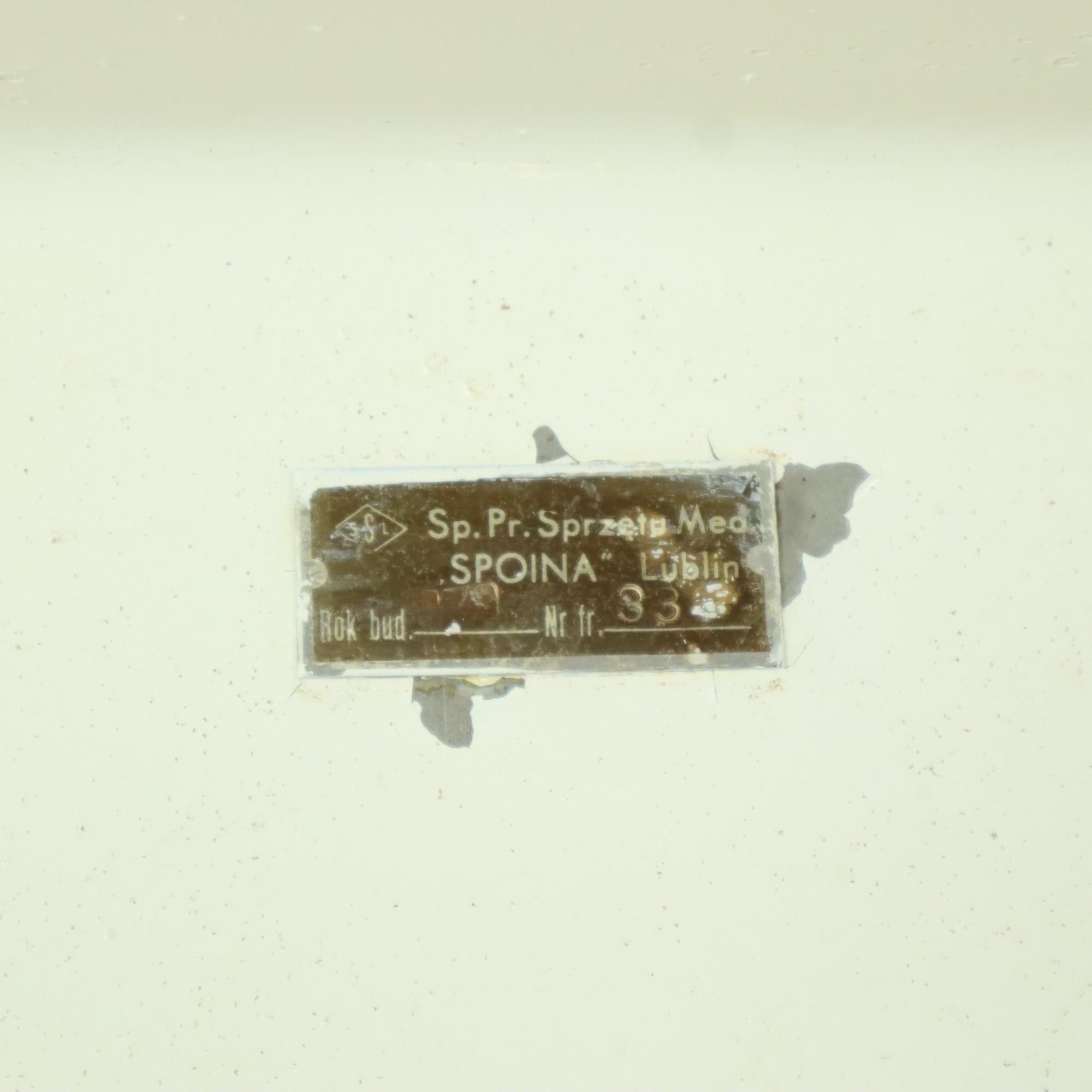 Antiguo Armario de Farmacia de Metal Botiquín de Cristal Industrial Años 60 en venta 9