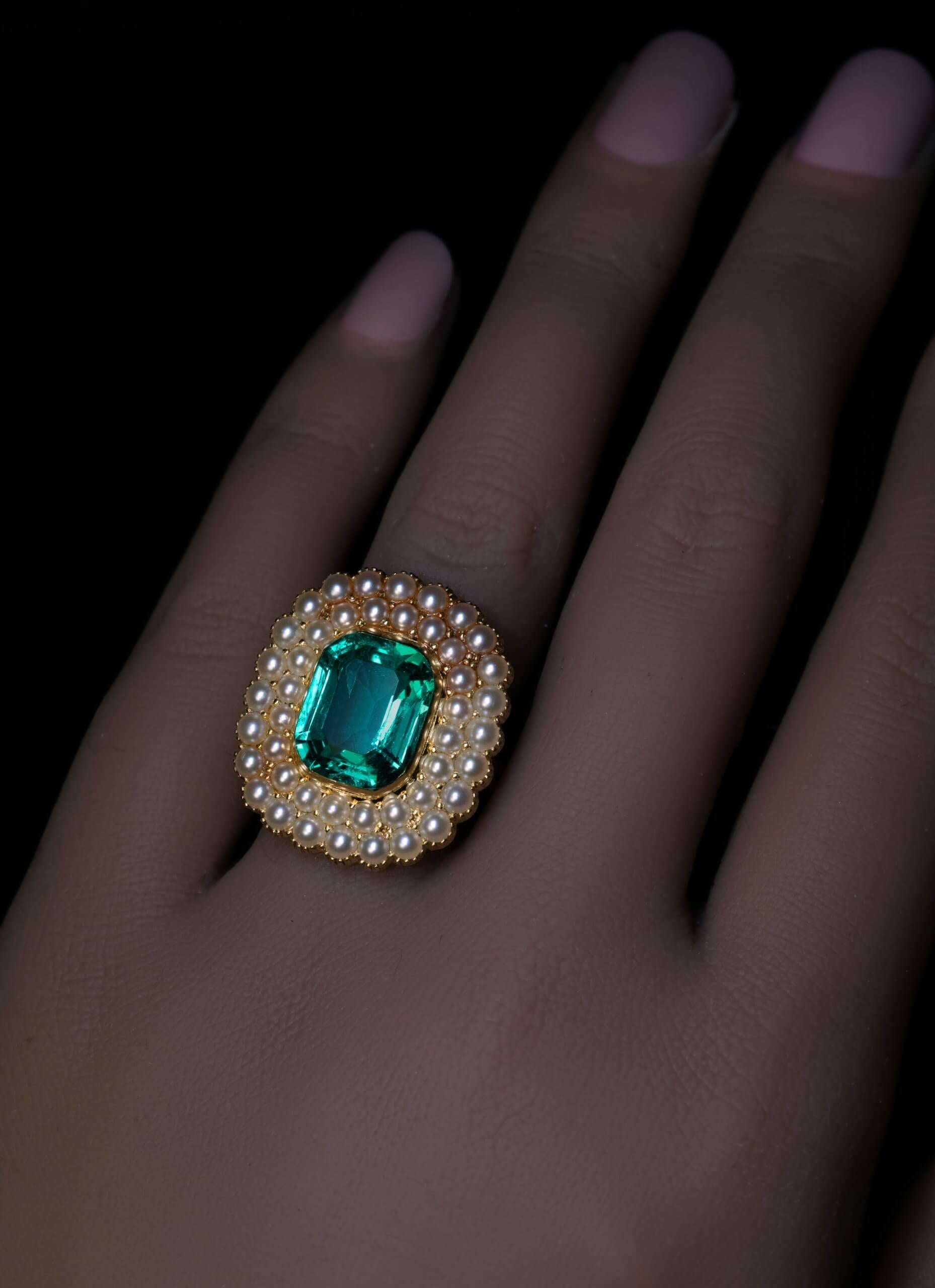 Alte Mine kolumbianischen Smaragd Perle Cluster Ring (Alteuropäischer Brillantschliff) im Angebot
