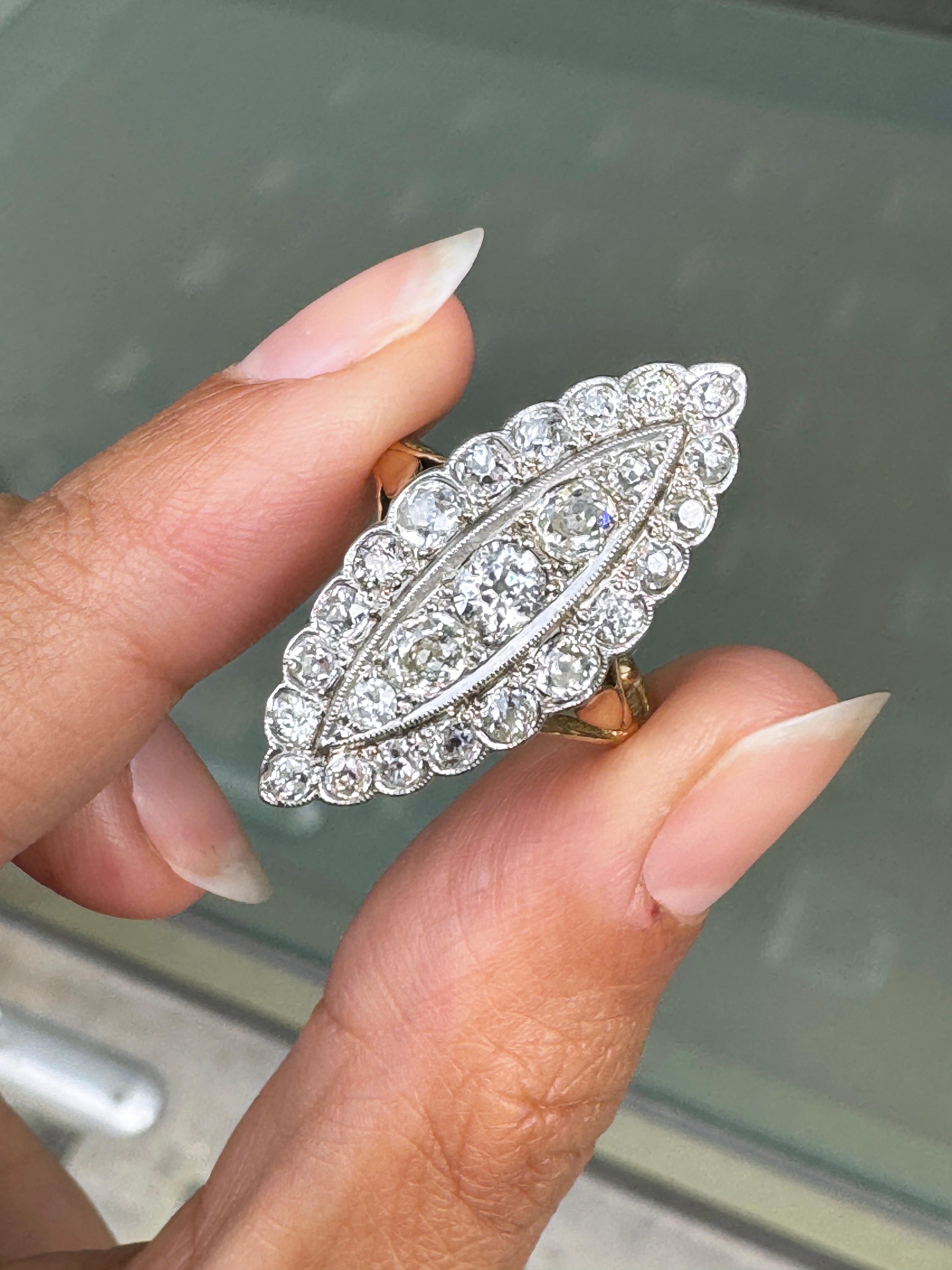 Old Mine Cut Diamant 18 Karat und Platin Marquise-Cluster-Ring in Marquise-Form, um 1910 im Angebot 1