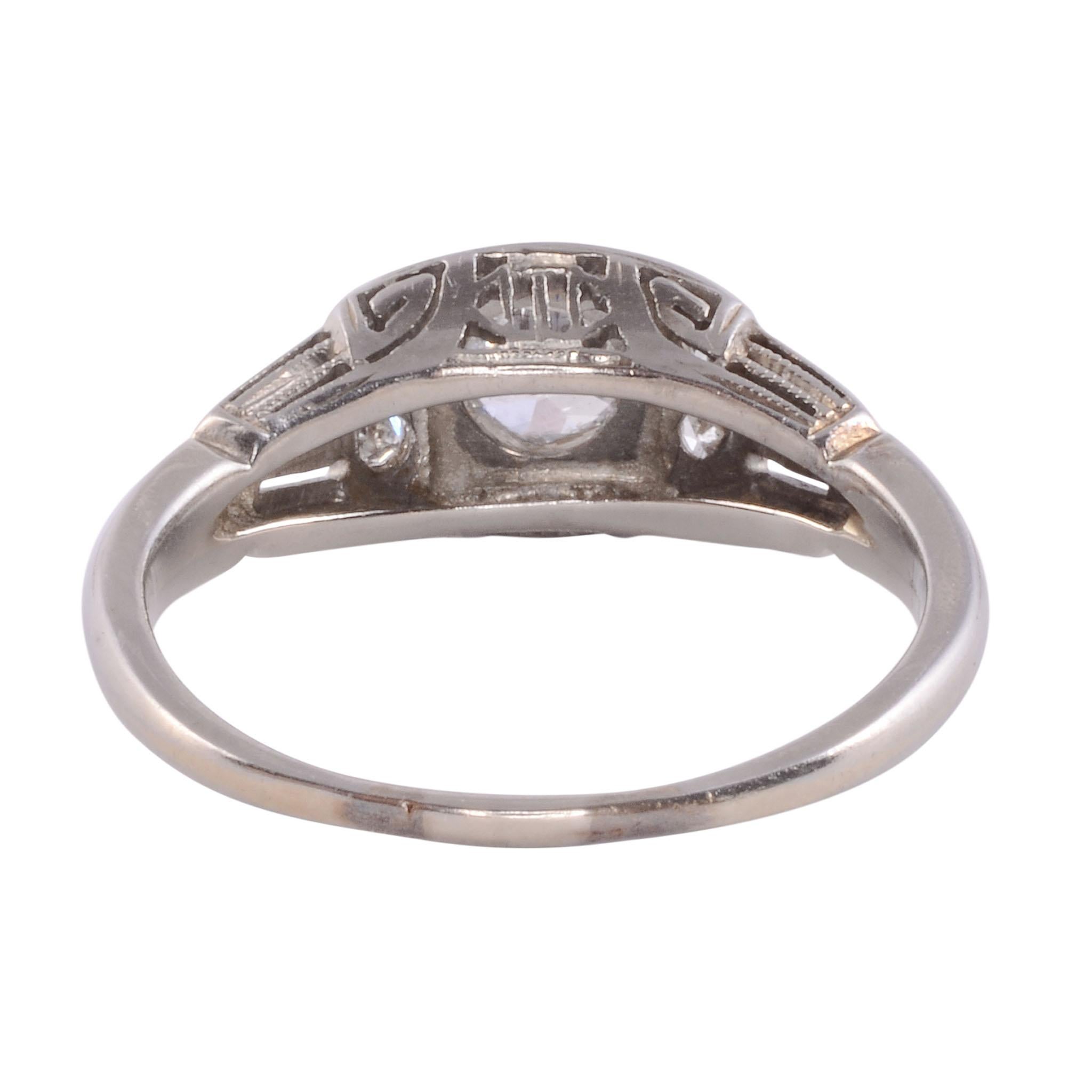 18KW Ring mit Diamant im alten Minenschliff (Alteuropäischer Brillantschliff) im Angebot