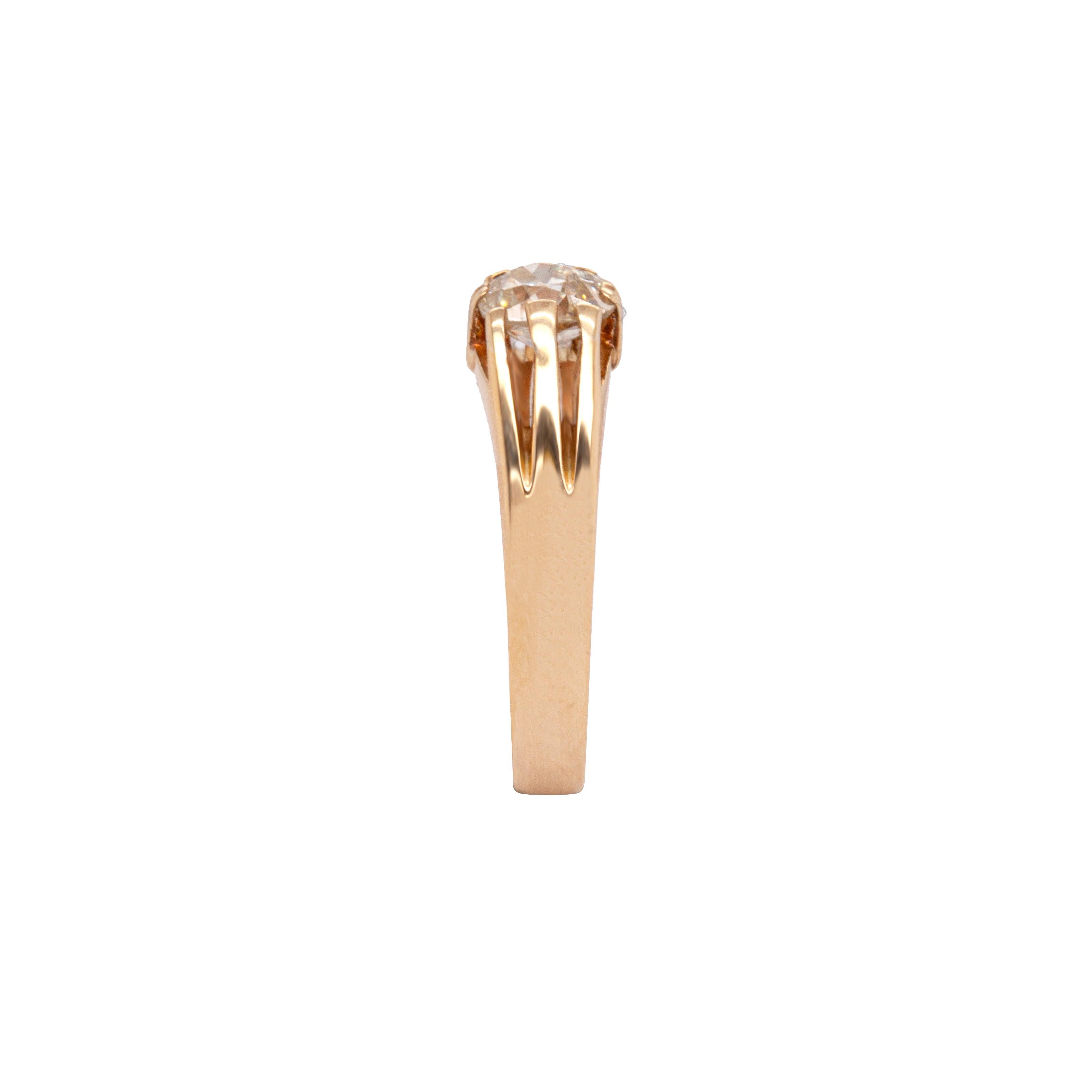 Women's or Men's Old Mine Cut Diamond and 18 Carat Yellow Gold Solitaire Ring For Sale