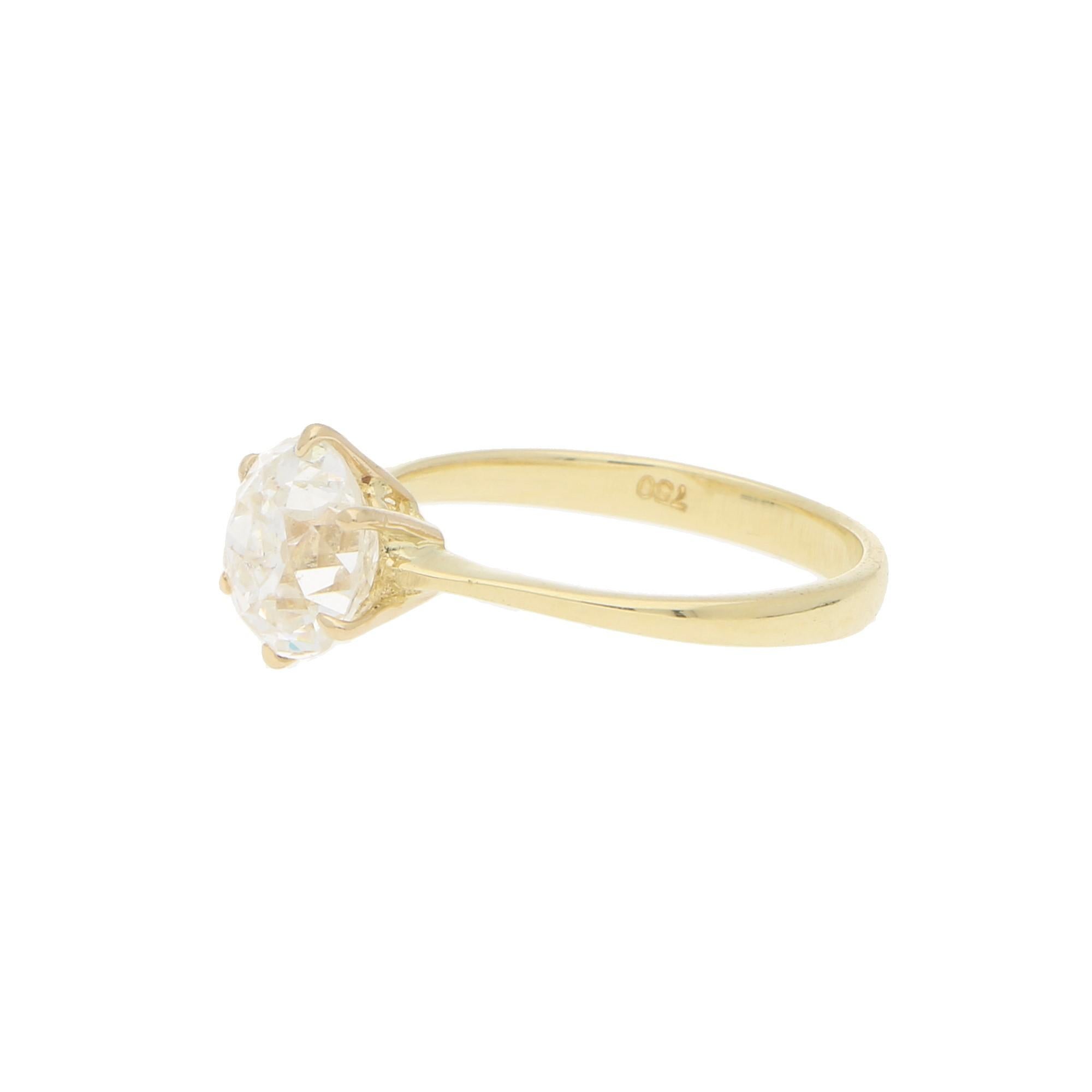 Women's or Men's Old Mine Cut Diamond Engagement Ring Set in 18 Karat Yellow Gold