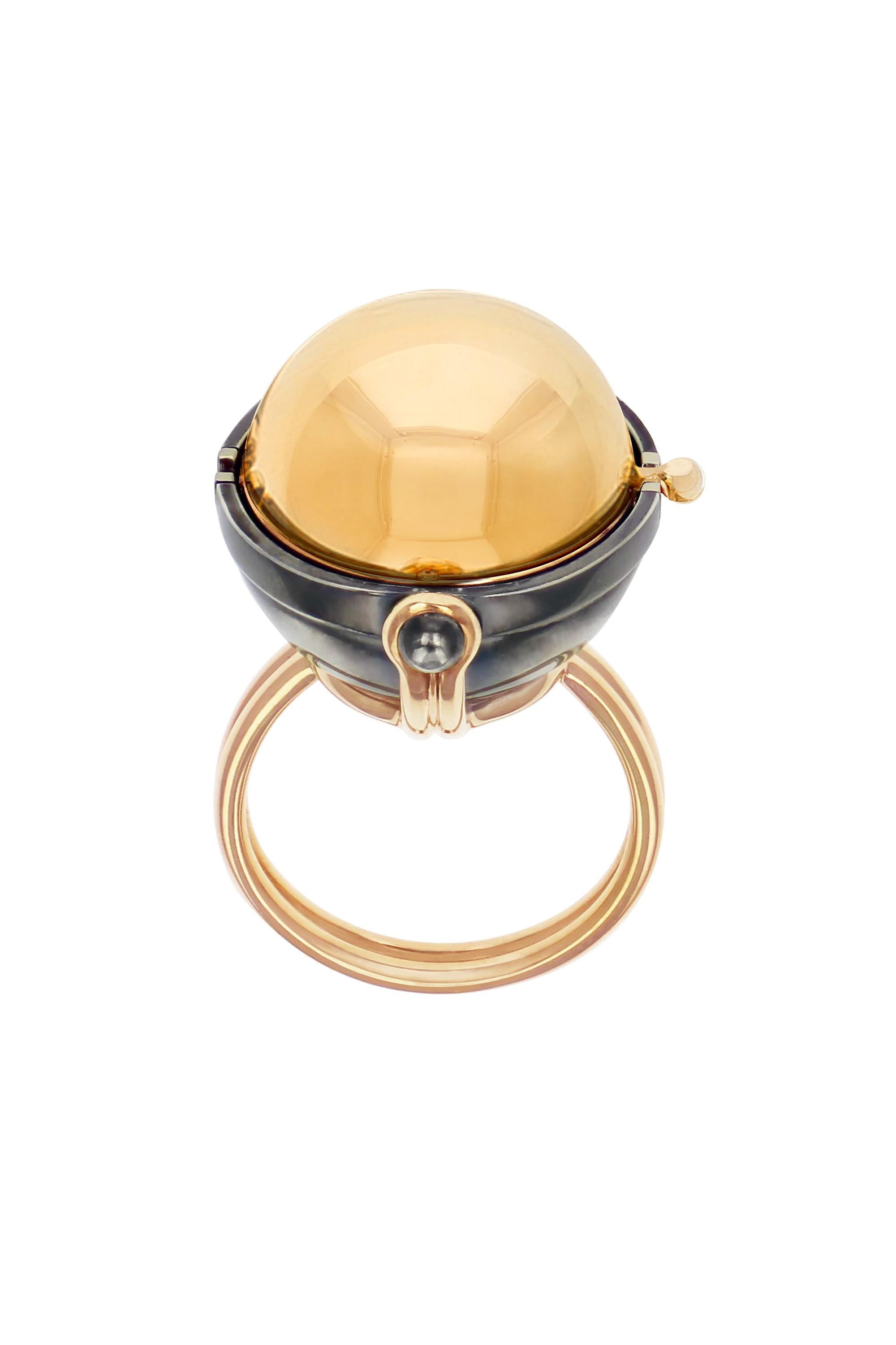 Old Mine Cut Diamond Sphere Ring in 18k Yellow Gold by Elie Top In New Condition For Sale In Paris, France