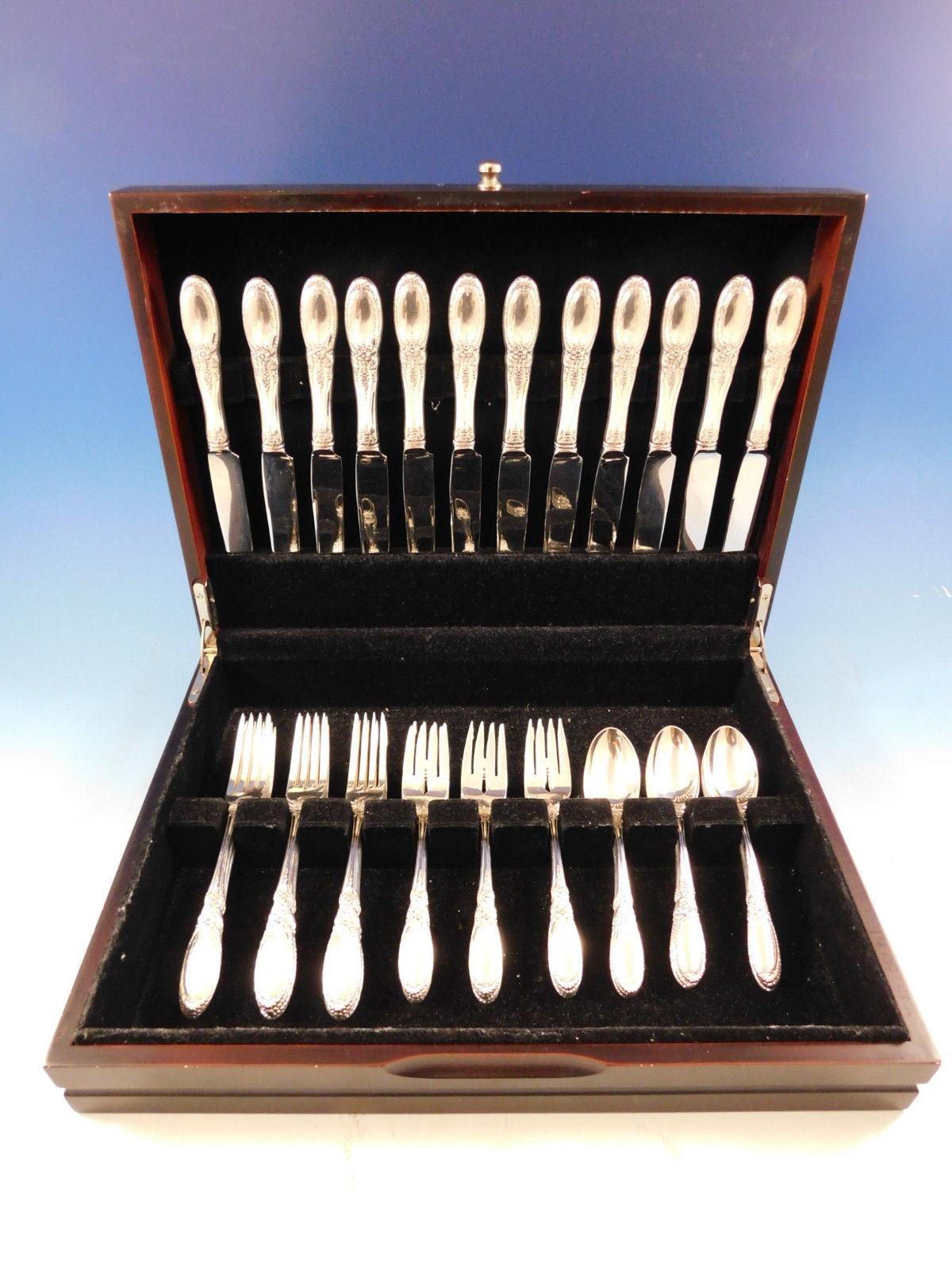Old Mirror by Towle Sterling Silver Flatware Set for 12 Service 48 Pieces In Excellent Condition In Big Bend, WI