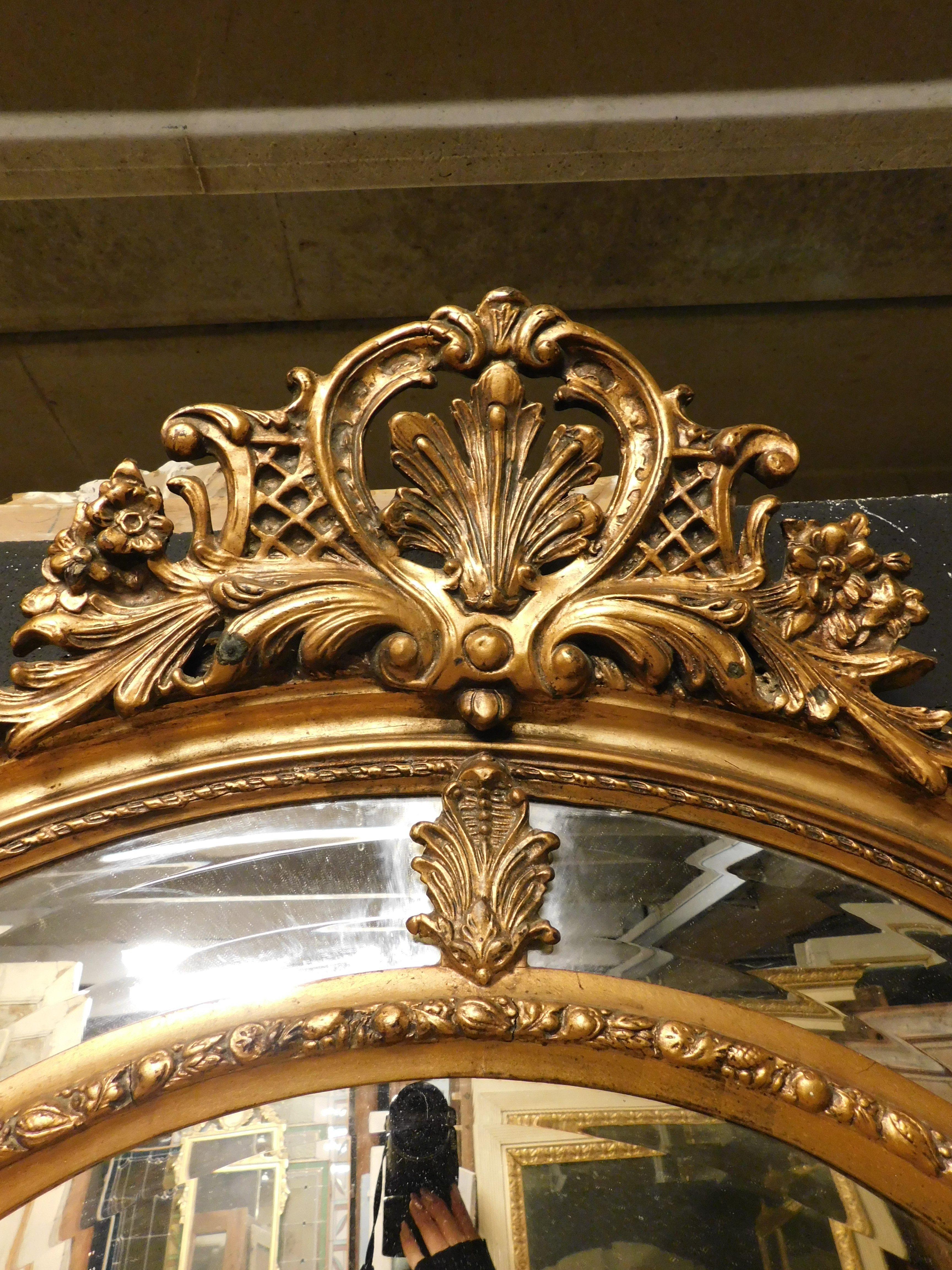 Mirror Old mirror in gilded and richly carved wood, France For Sale