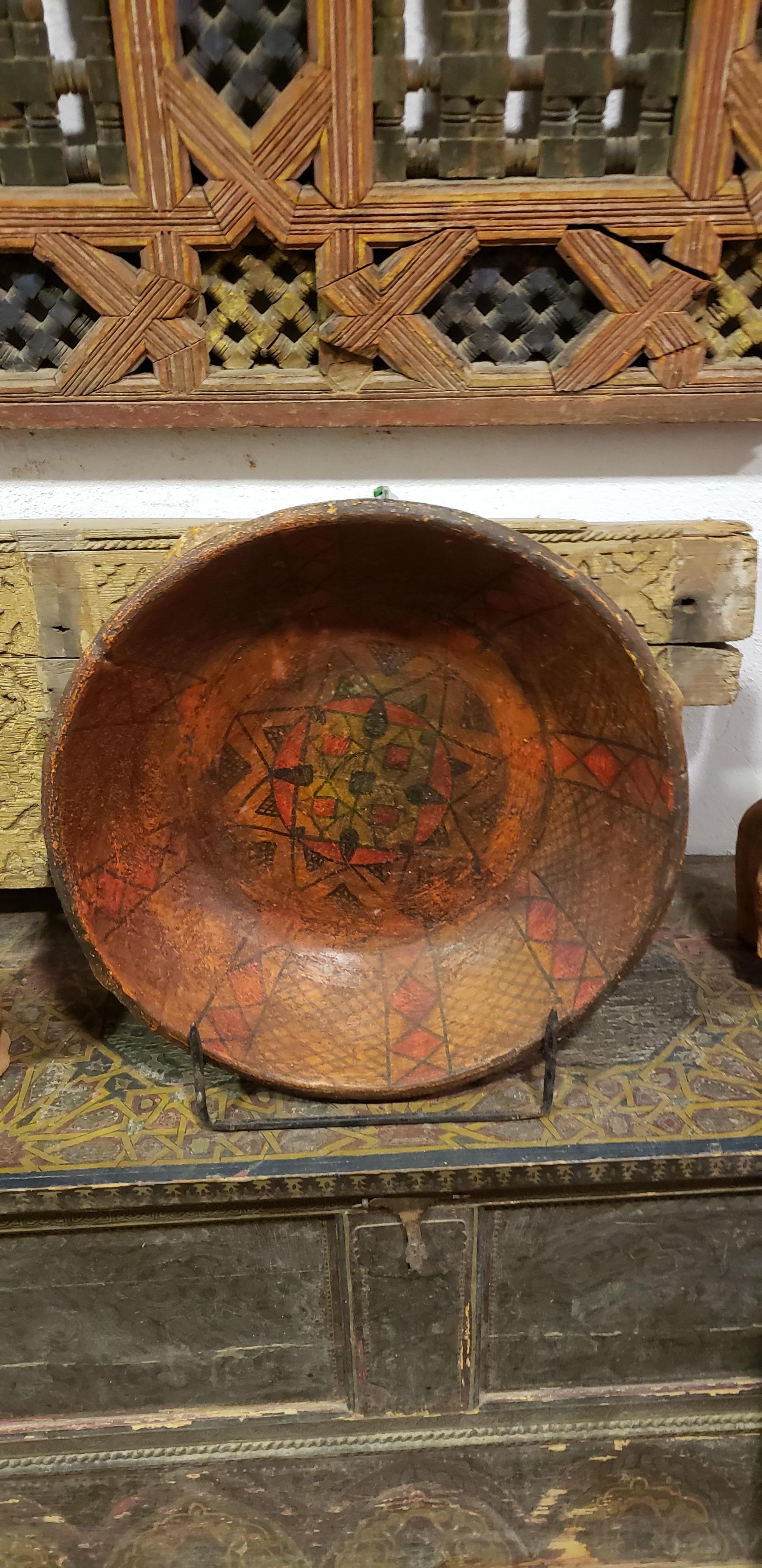 Old Moroccan Hand Painted Wooden Plate, Antique Red In Fair Condition For Sale In Orlando, FL