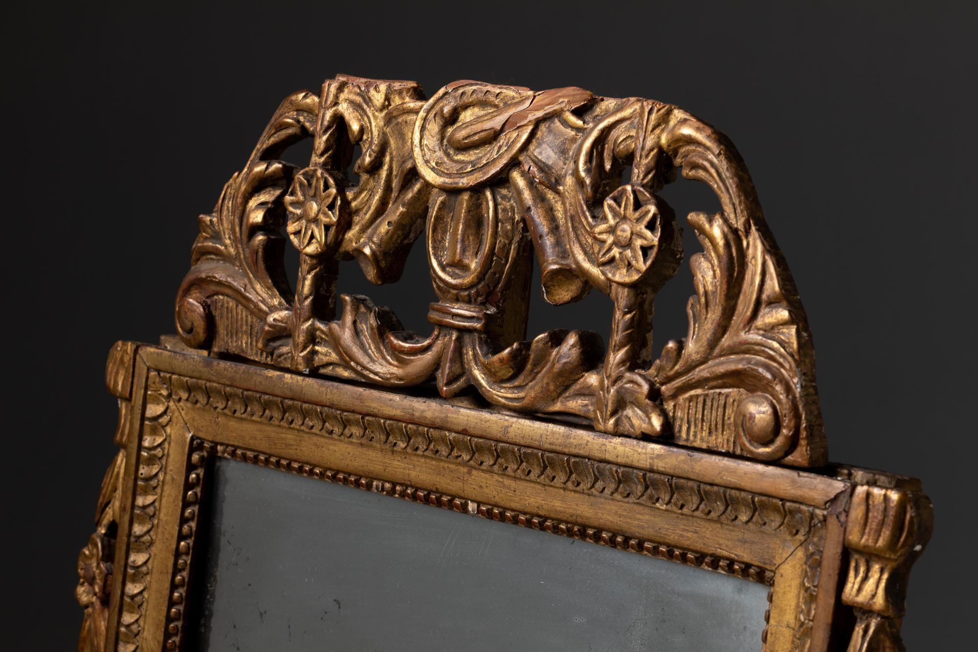 Alter neoklassischer goldener Spiegel - XIX Jahrhundert - Europa (Neoklassisch) im Angebot
