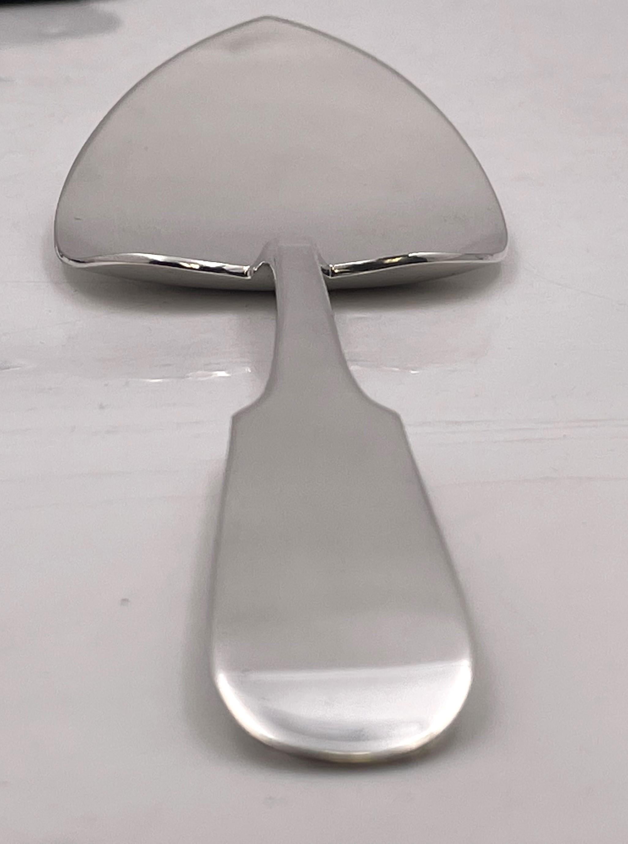Old Newbury Crafters Juego de cubiertos Wilton de plata de ley de 119 piezas estilo Jensen Estadounidense en venta