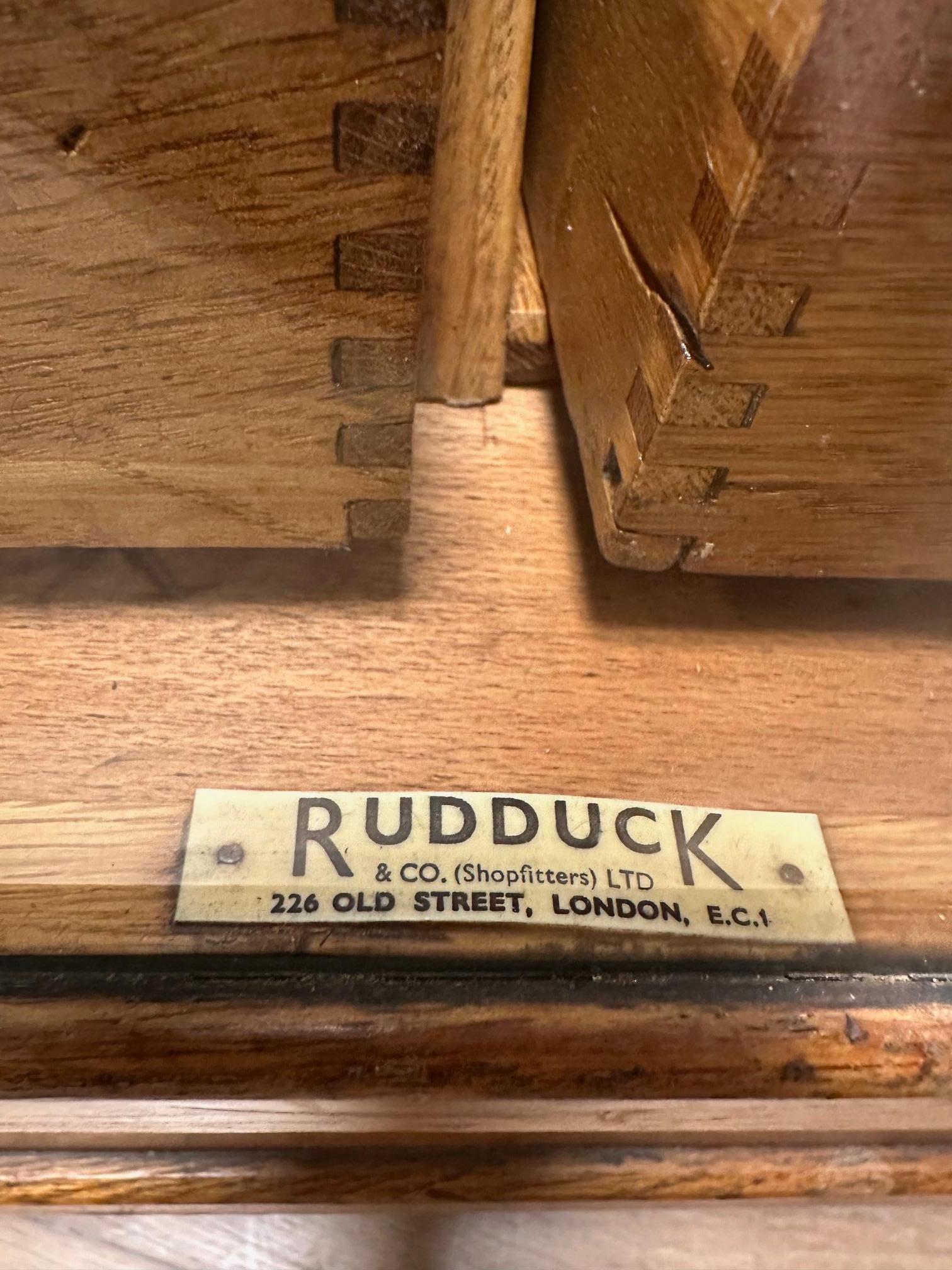 Early 20th Century Old oak counter/display case with 24 drawers For Sale
