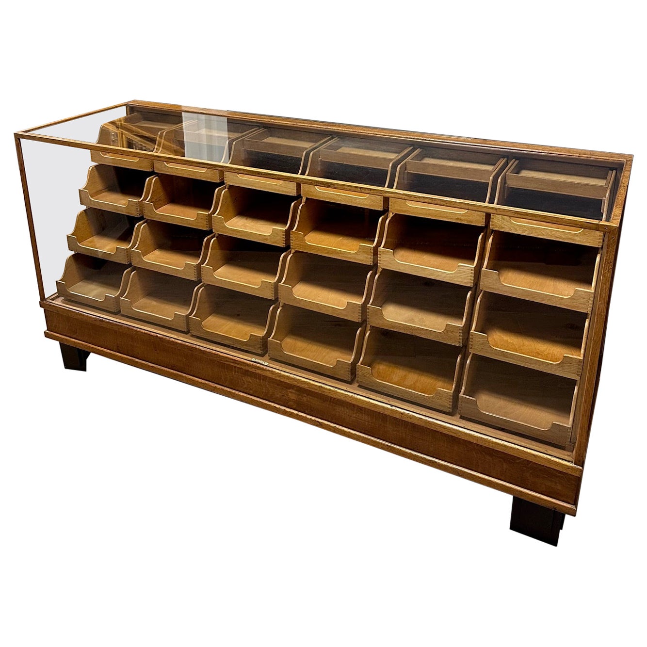 Old oak counter/display case with 24 drawers For Sale