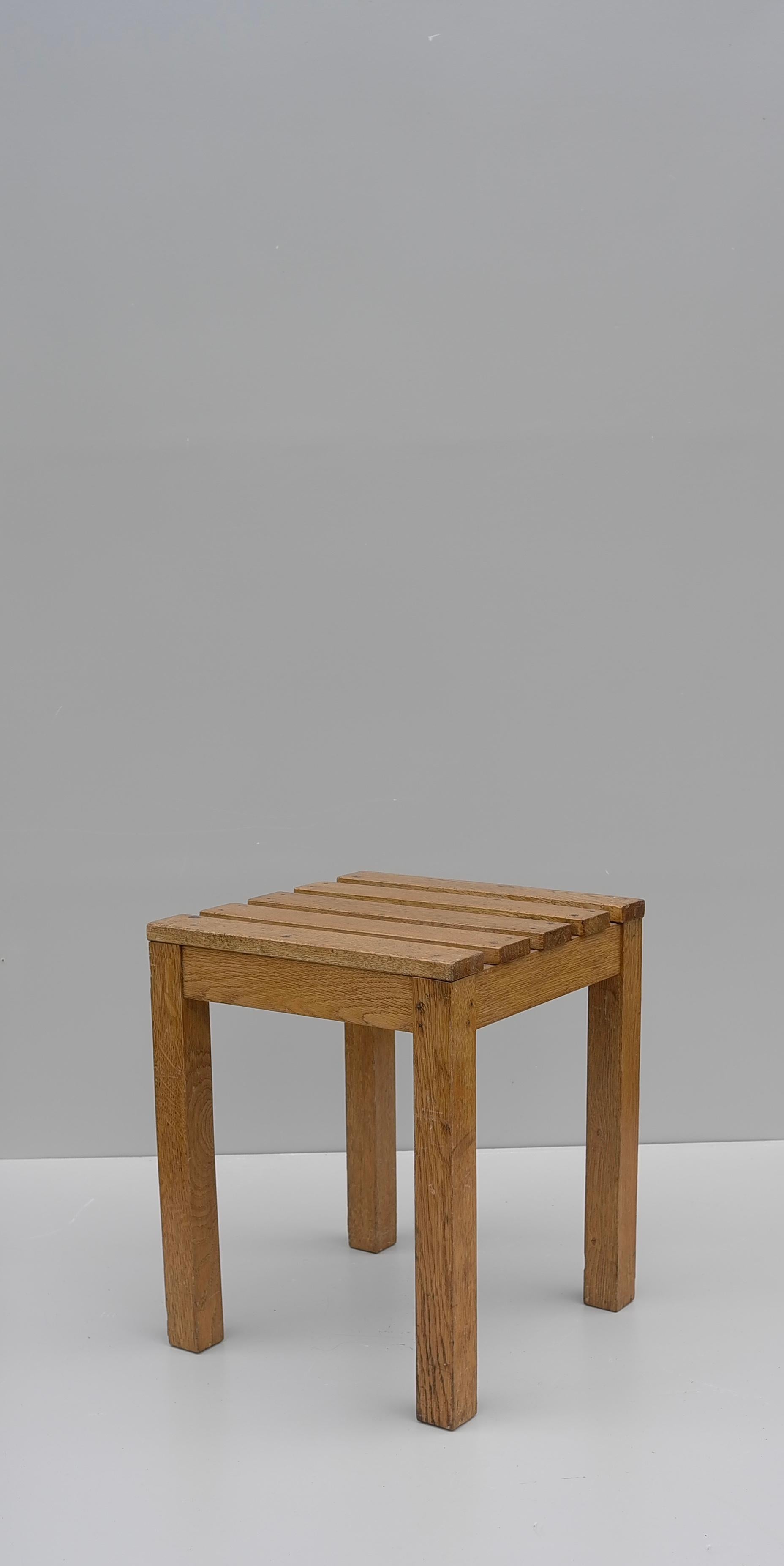 Old Oak Slat Bauhaus Side table, Germany 1930's For Sale 1