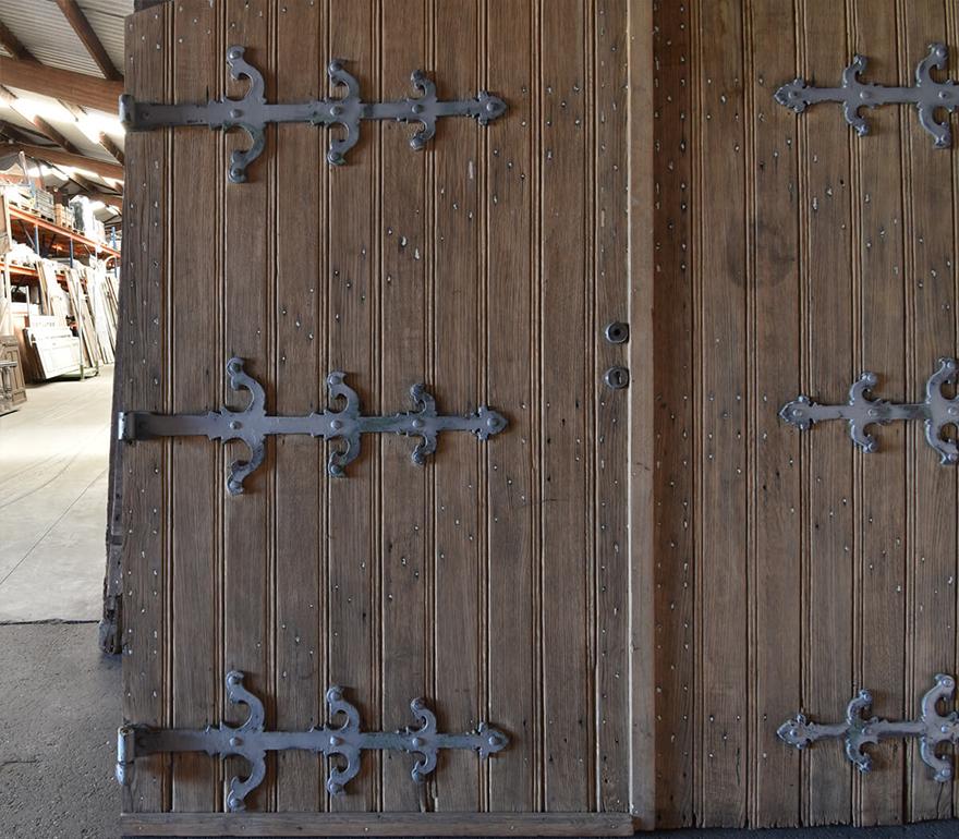 Early 19th Century Old oak wooden gate with wrought-iron hinges 19th Century For Sale