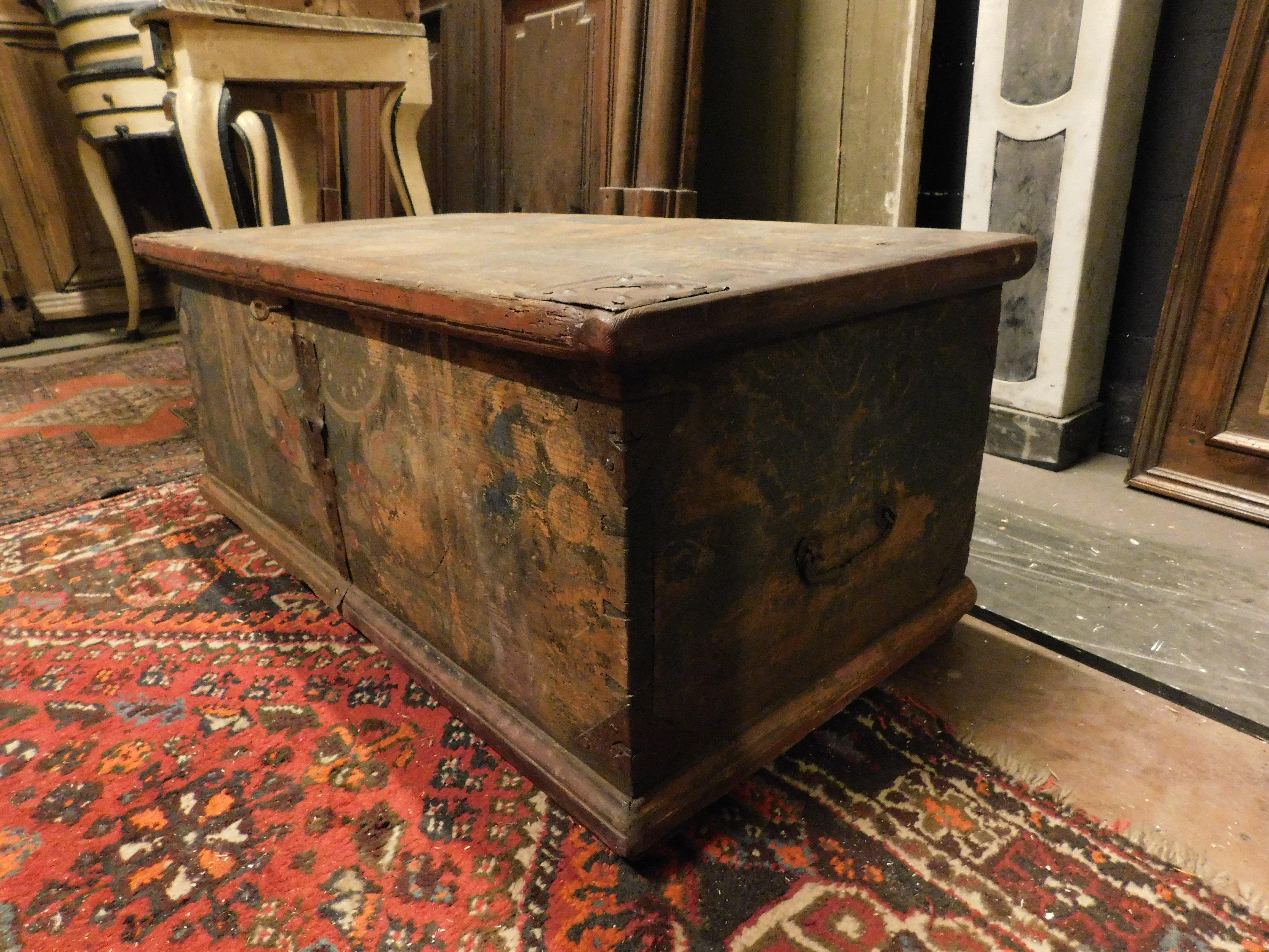 Wood Old opening chest, lacquered and painted on larch wood, Italy For Sale
