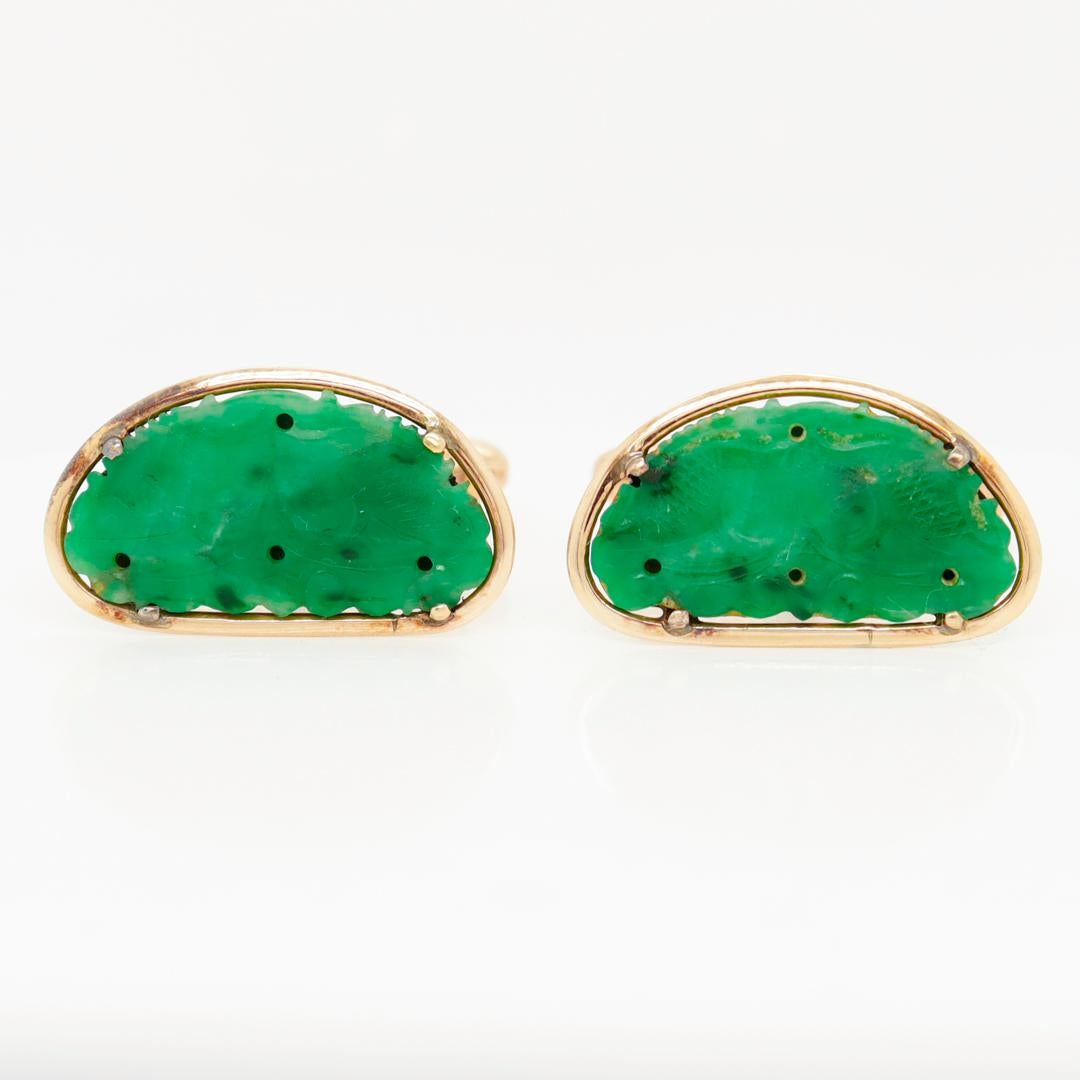 Old or Antique Chinese 14k Gold & Jade Cufflinks In Good Condition For Sale In Philadelphia, PA