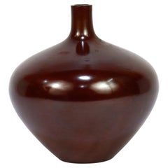 Vaso di bronzo giapponese vecchio o antico