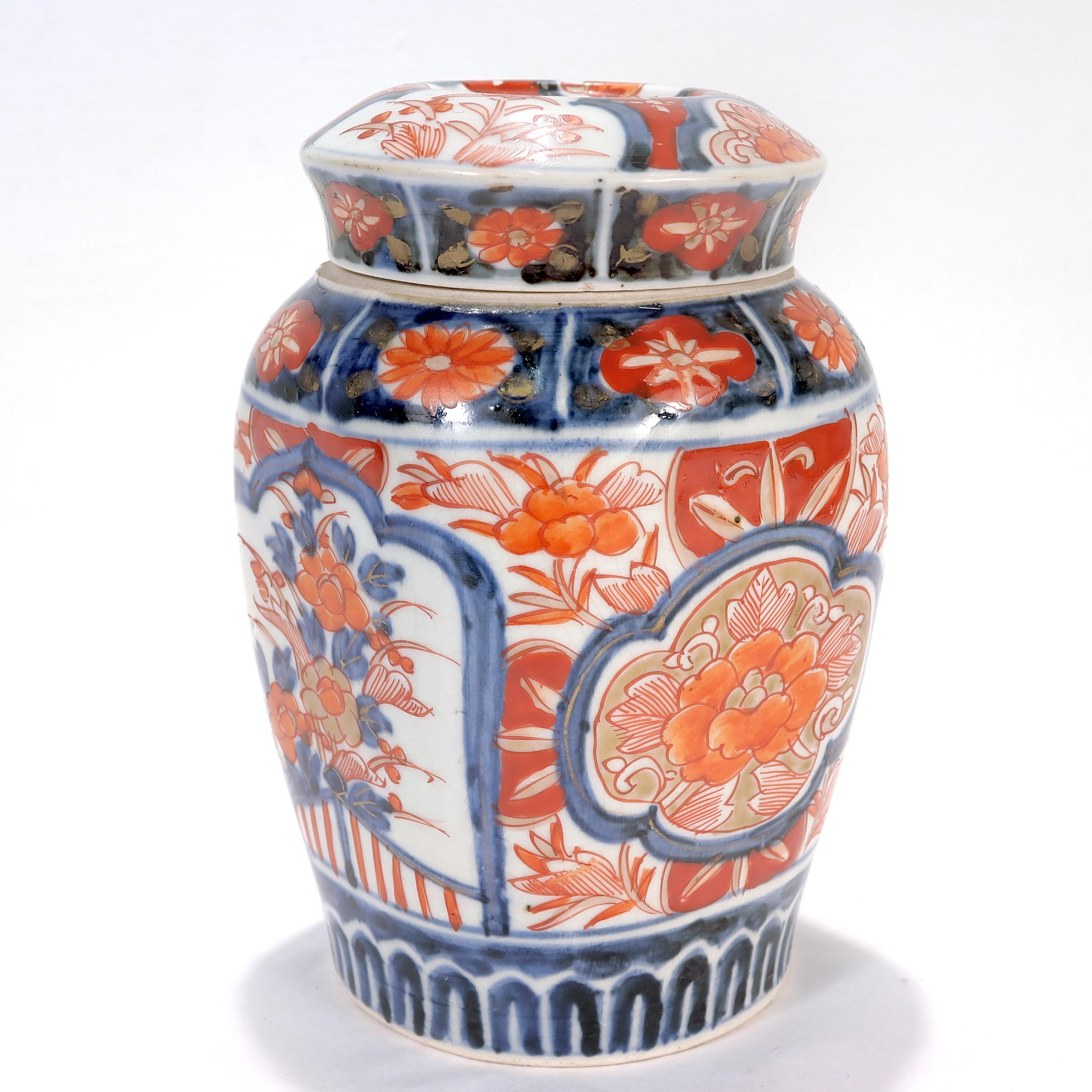 Old or Antique Japanese Imari Porcelain Covered Jar or Urn For Sale 1