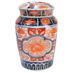 Old or Antique Japanese Imari Porcelain Covered Jar or Urn