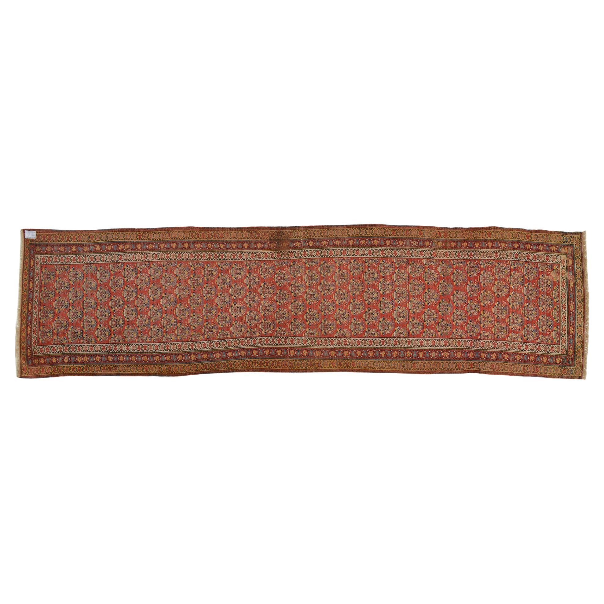 Old Orientalischer Teppich-Läufer (Zentralasiatisch) im Angebot
