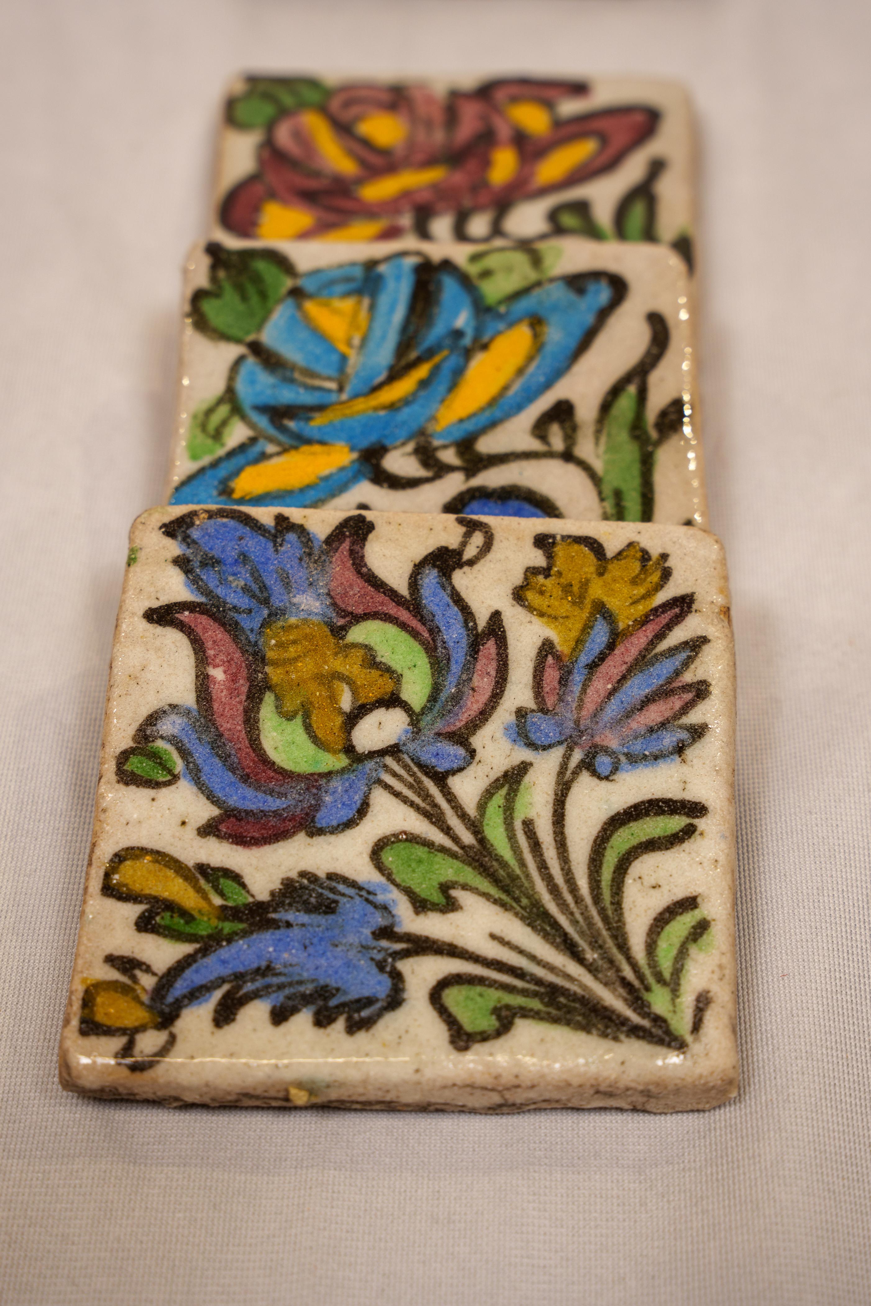 Old Oriental Ceramic Pottery Tiles In Excellent Condition For Sale In Alessandria, Piemonte