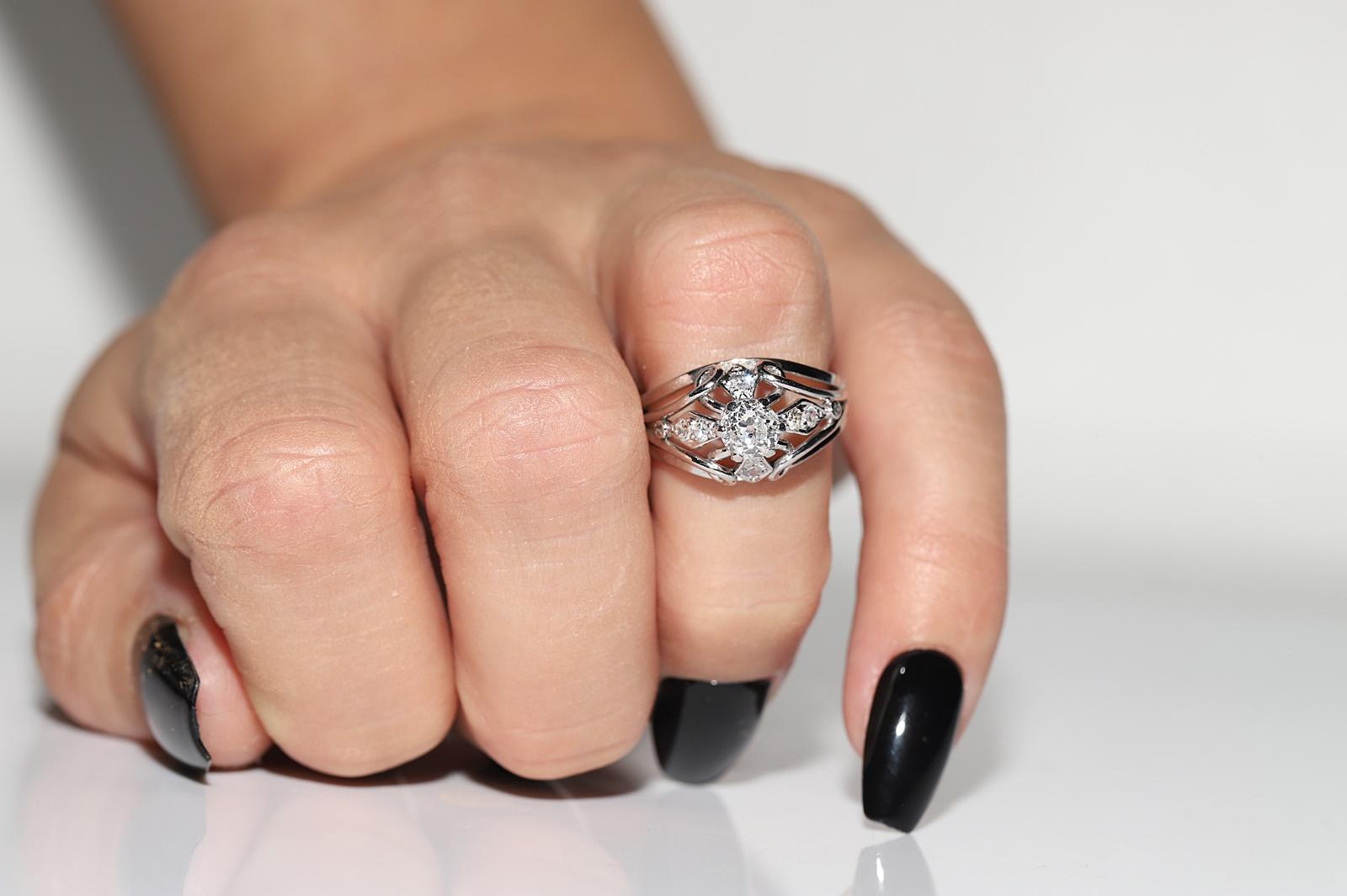 Vecchio anello originale d'epoca CIRCA 1960 in platino con diamanti naturali decorati in vendita 8