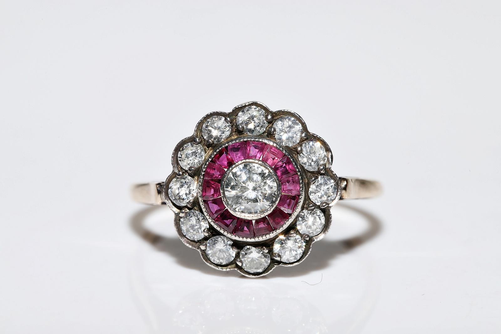 Brilliant Cut Old Original Vintage Circa 1980s 14k Gold Natural Diamond And Caliber Ruby Ring For Sale