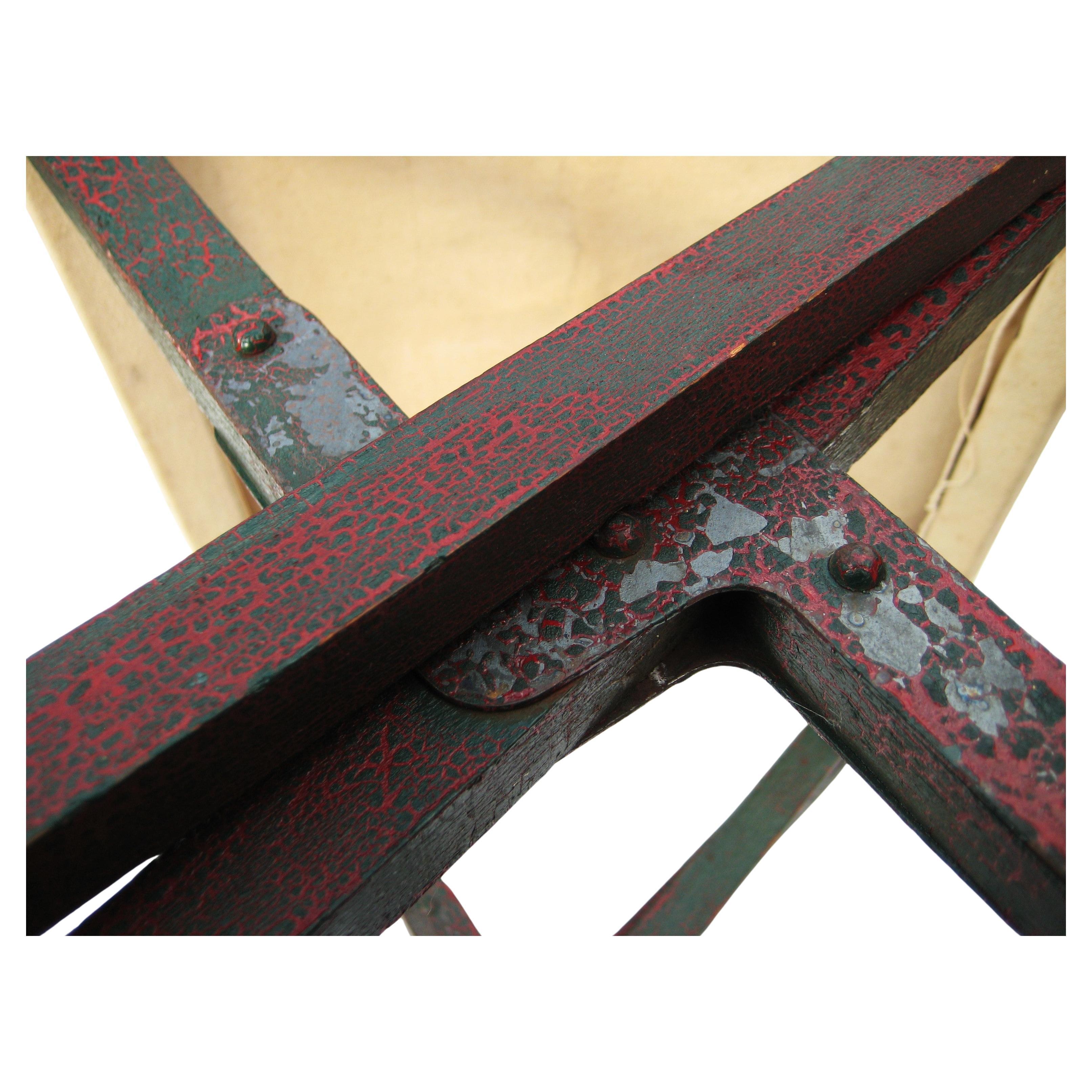 Old Painted Wood & Riveted Metal Campaign Style Klappbarer Stuhl / Hocker aus Holz im Angebot 4