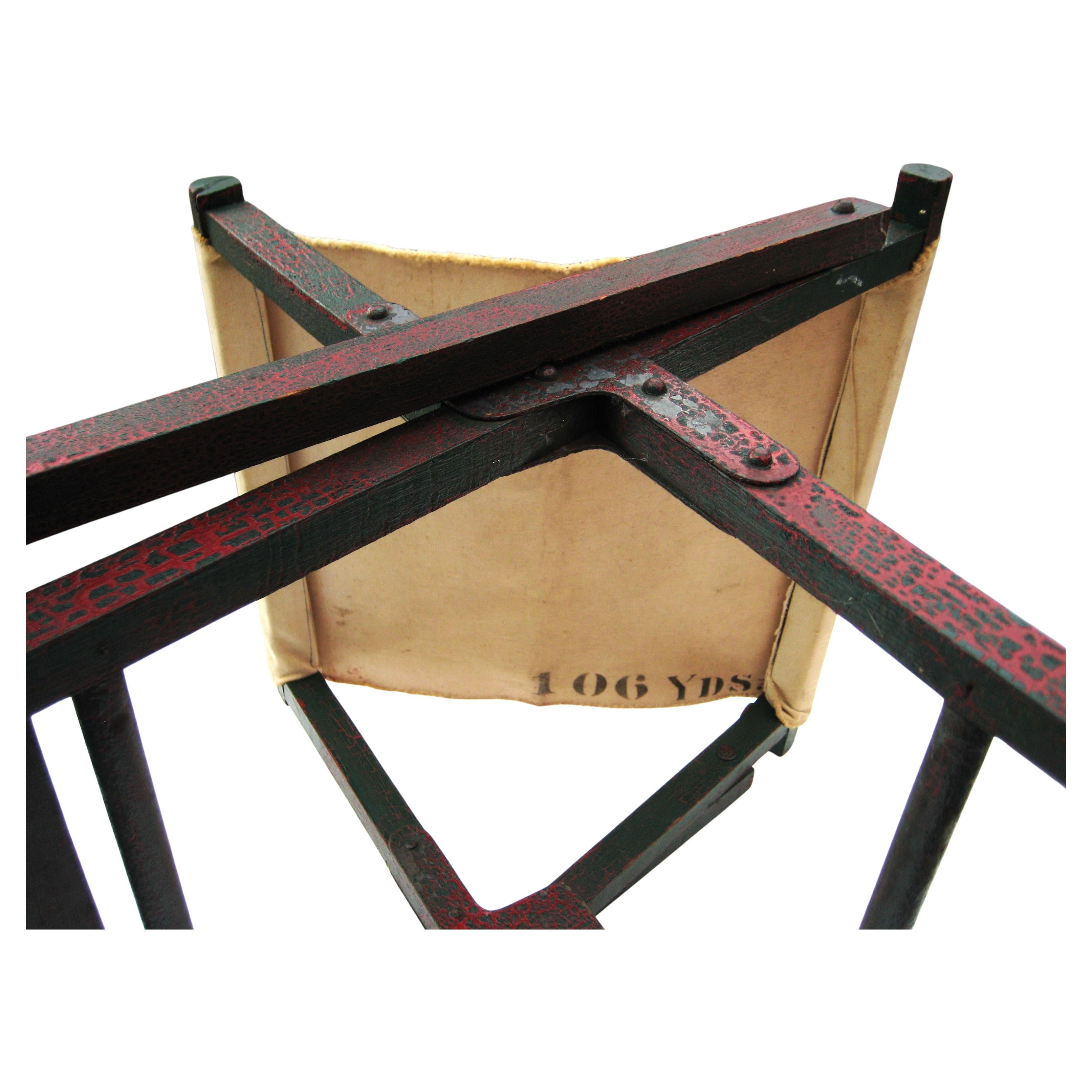 Old Painted Wood & Riveted Metal Campaign Style Klappbarer Stuhl / Hocker aus Holz im Angebot 3