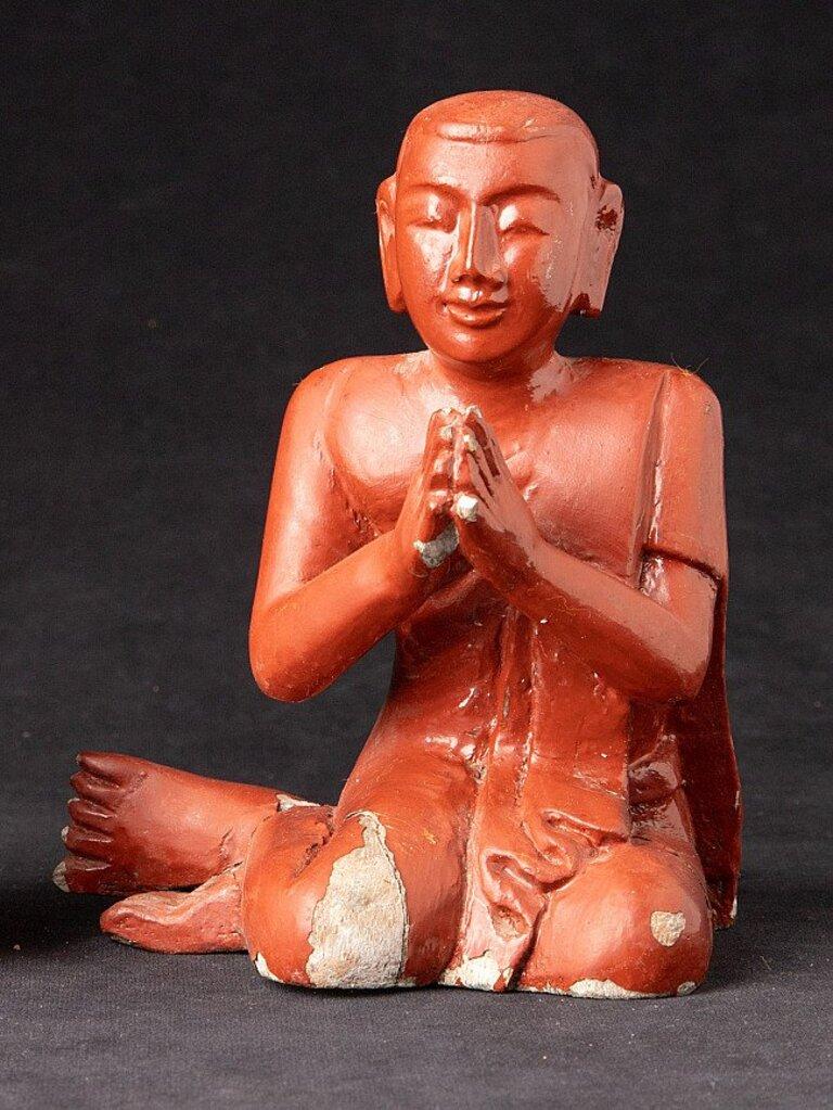 Old pair of monk statues from Burma For Sale 4