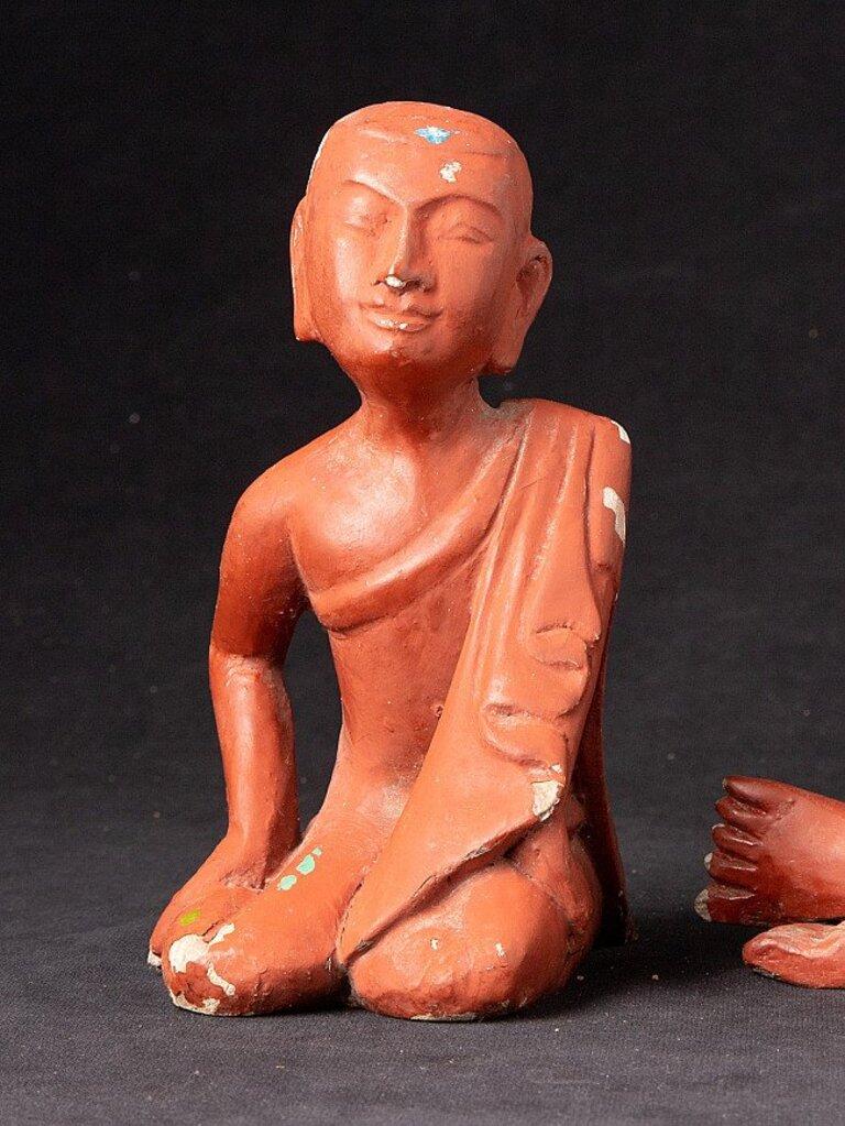 Old pair of monk statues from Burma For Sale 5
