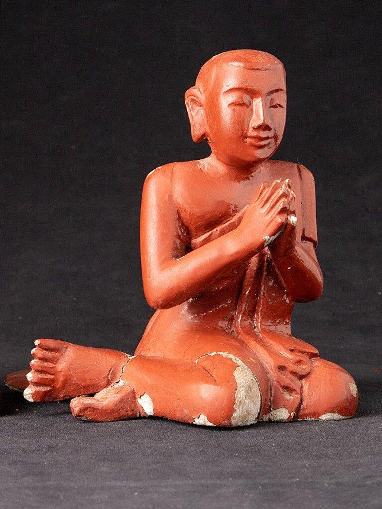 Old pair of monk statues from Burma For Sale 3