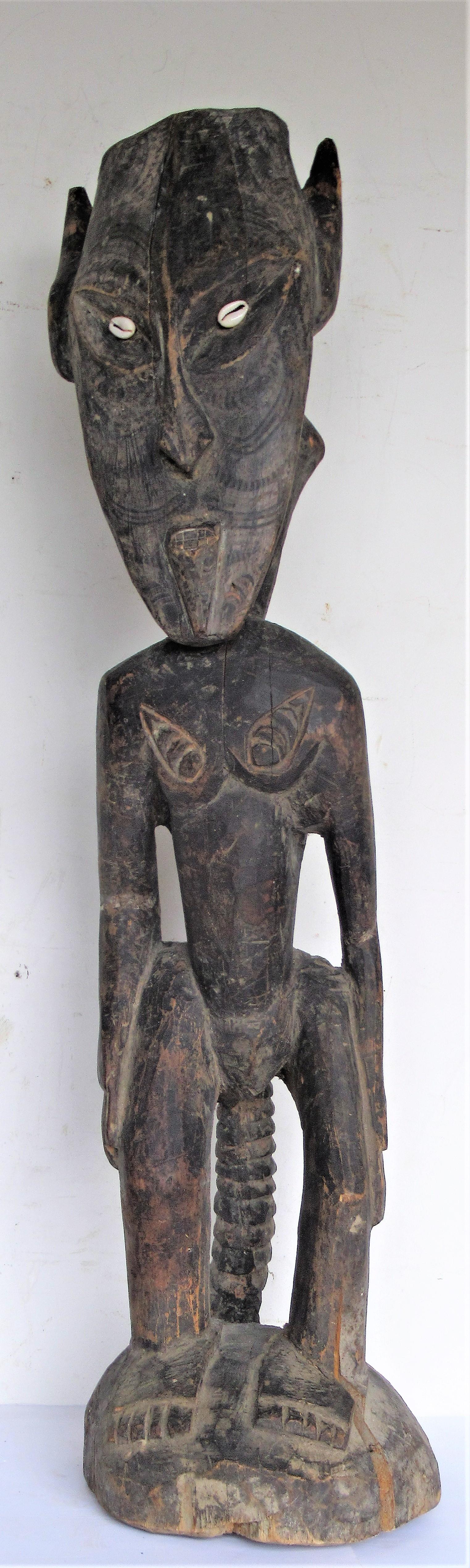 Old Papua New Guinea Ancestral Standing Figure For Sale 10
