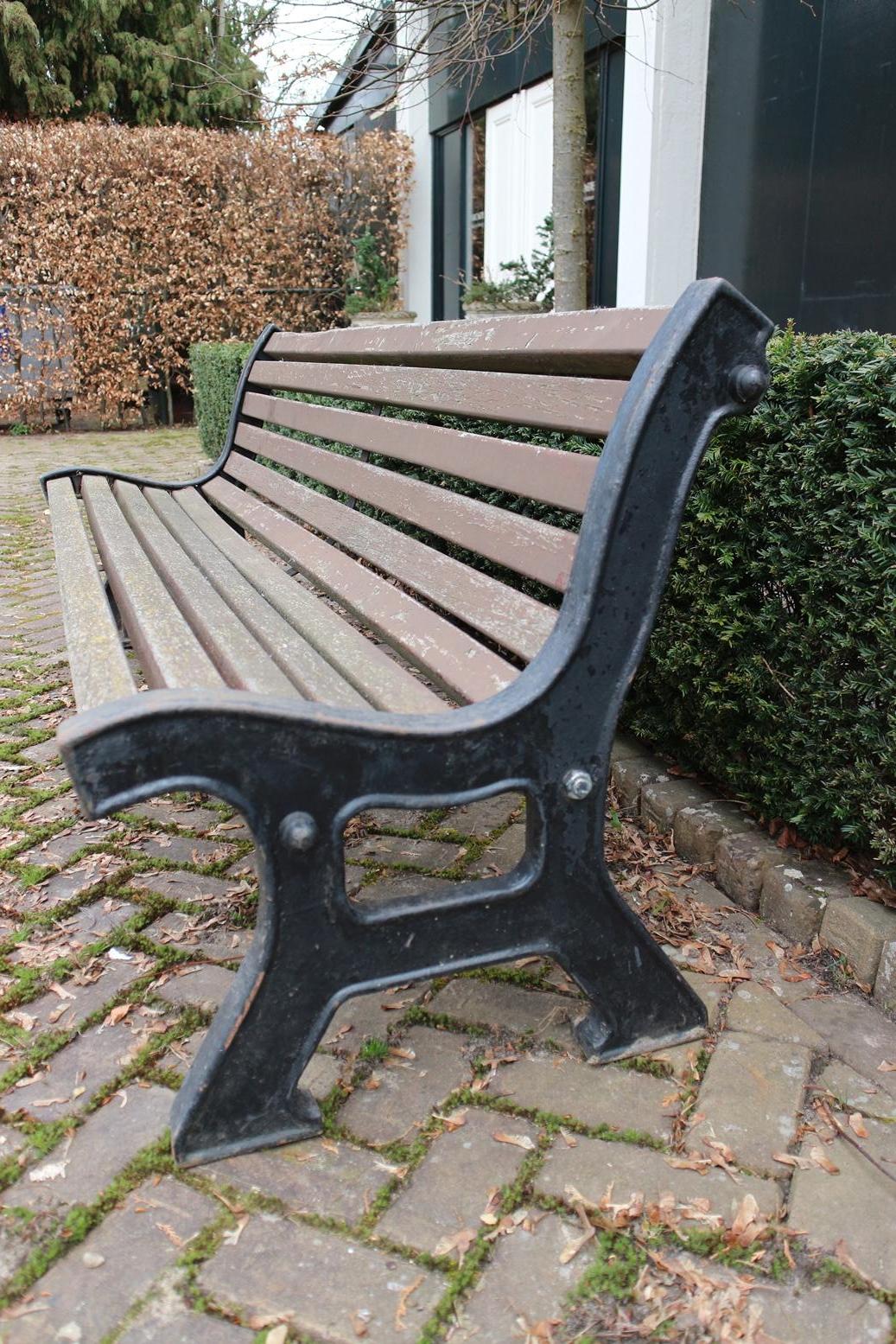 French Old Parc Bench