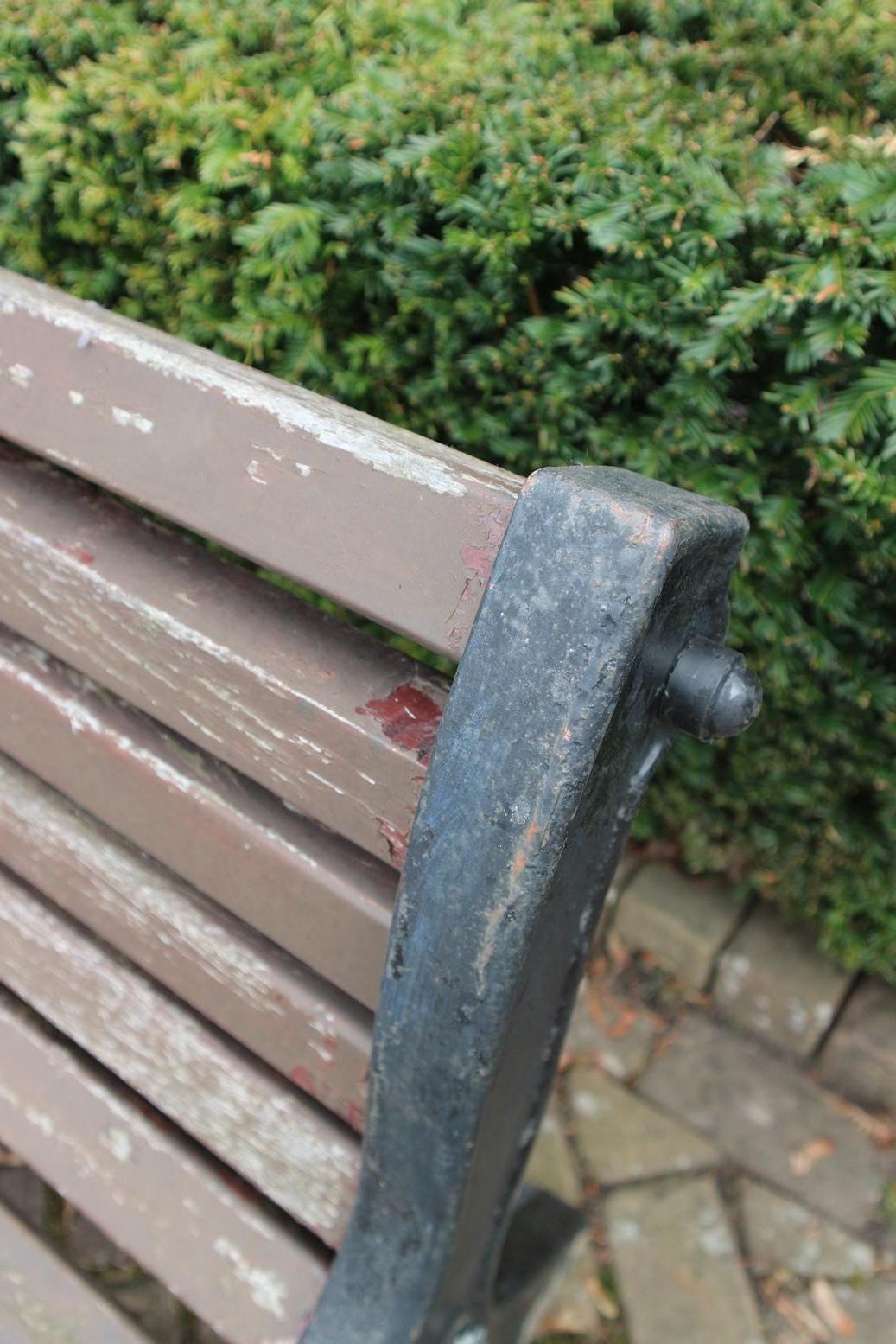 Old Parc Bench In Good Condition In Eindhoven, NL