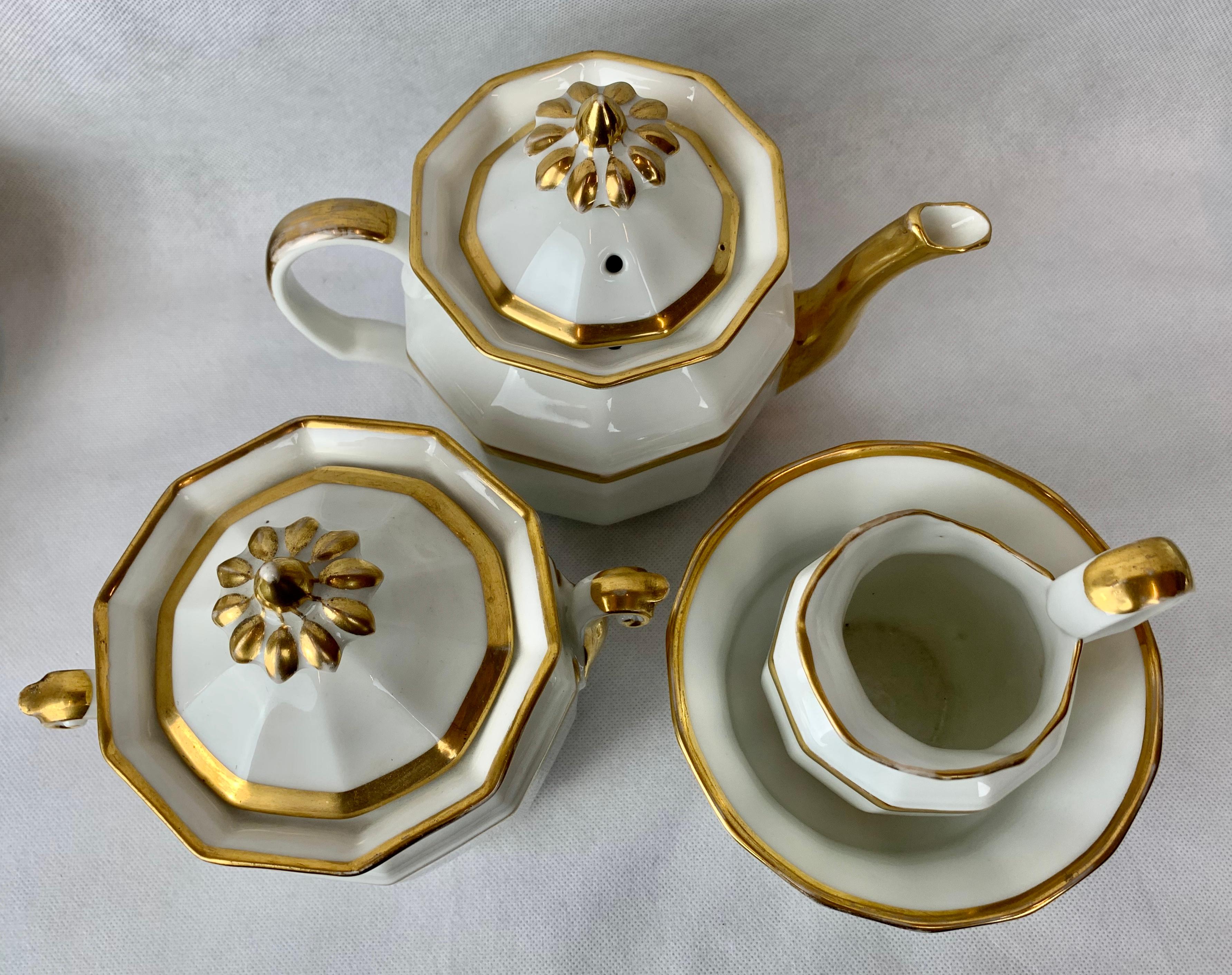 tea service for 8