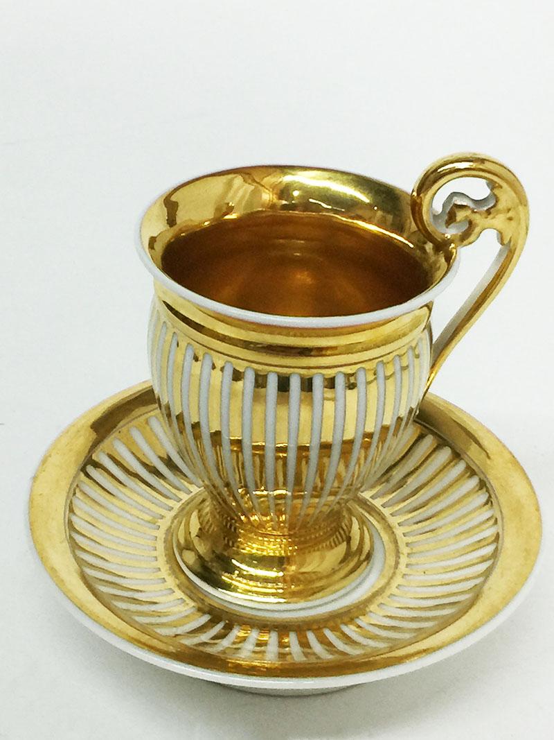Old Paris Porcelain Coffee and Tea Set, 40 Pieces, 19th Century, France For Sale 1