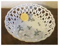 Old Paris Porcelain Dihl et Guerhard Sprig Cornflower Basket or Corbeille