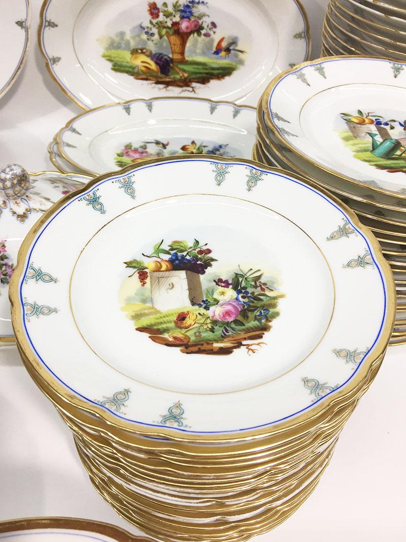 Service de table en porcelaine de Paris ancien, XIXe siècle, France en vente 5