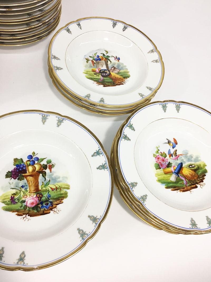 Service de table en porcelaine de Paris ancien, XIXe siècle, France en vente 7