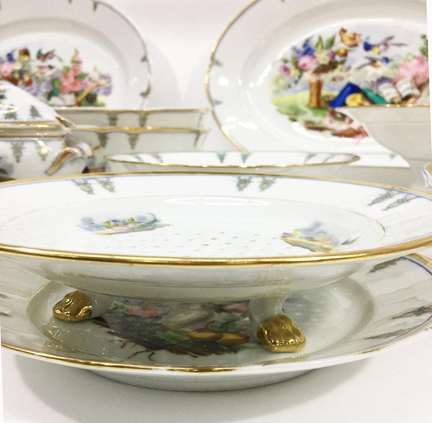 Service de table en porcelaine de Paris ancien, XIXe siècle, France en vente 11