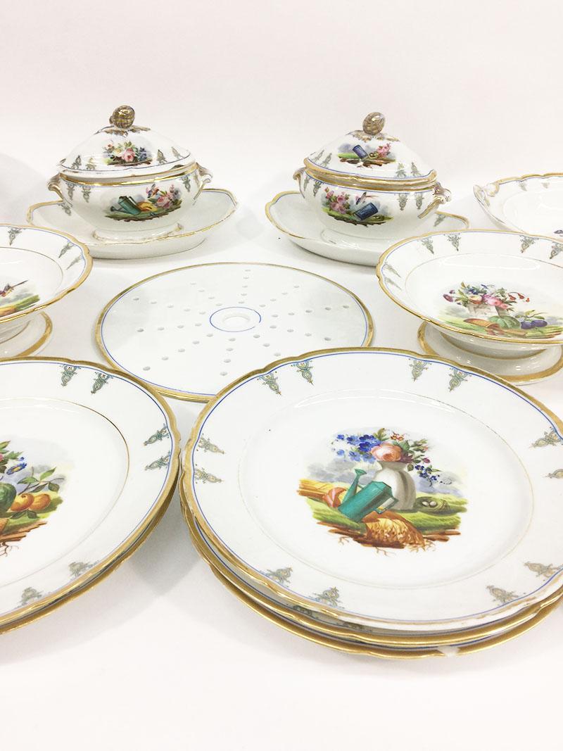 Service de table en porcelaine de Paris ancien, XIXe siècle, France en vente 14