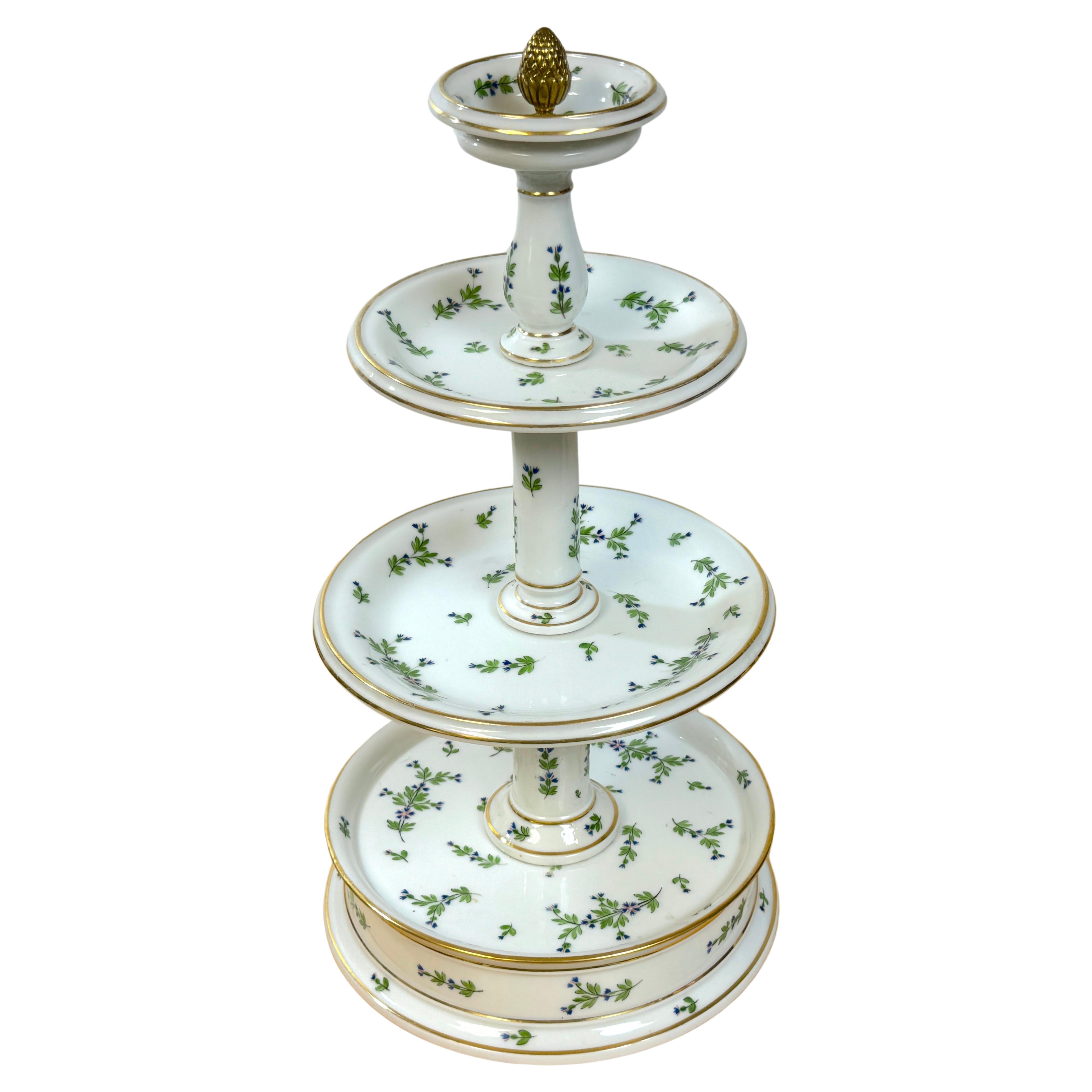 Old Paris Porcelana y Bronce Dorado  Compote/Tazza "Olvídate de mí" de cuatro niveles