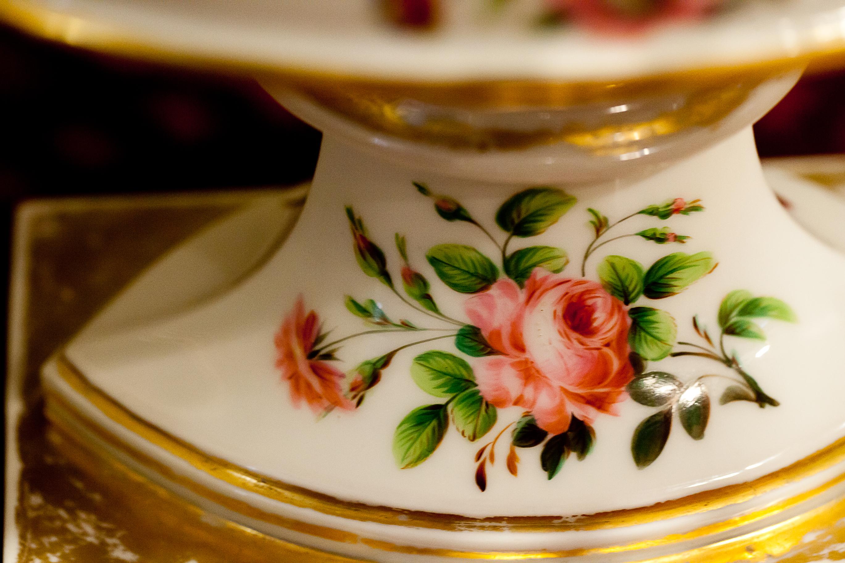 Old Paris Porcelain Reticulated Compote, Paris, circa 1815 For Sale 3